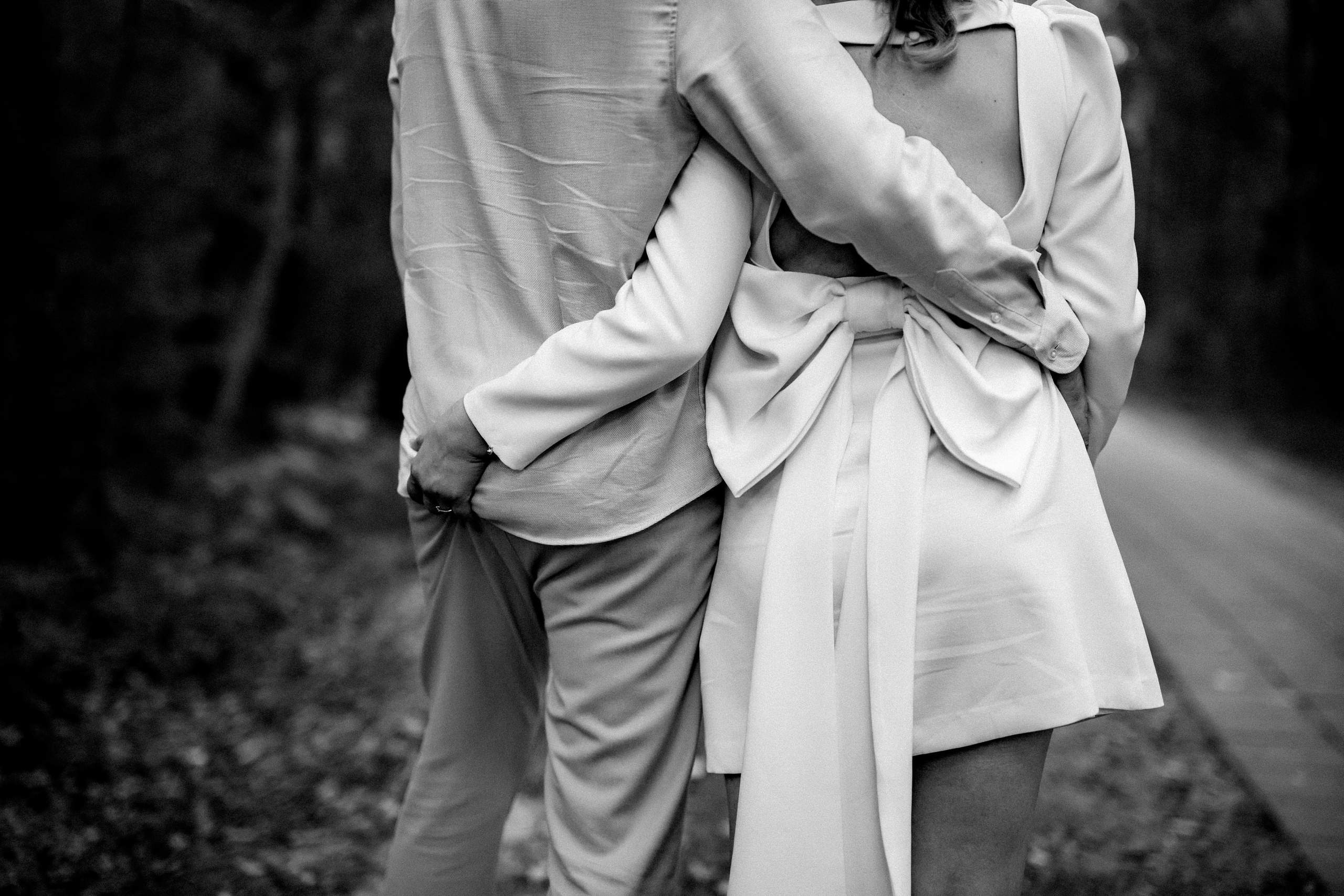 Fotograf profesionist de nuntă. Cu o abordare creativă și tehnici unice, spunem povestea voastră prin imagini pline de iubire și naturalețe. Descoperă arta fotografiei de nuntă . Fotograf Iasi, fotograf de nunta Suceava. Fotografii de nuntă. Pachet fotografii de nuntă. Fotograf Iasi, fotograf Suceava, fotograf Botosani, fotograf Romania. Servicii foto nuntă. Servicii foto-video.