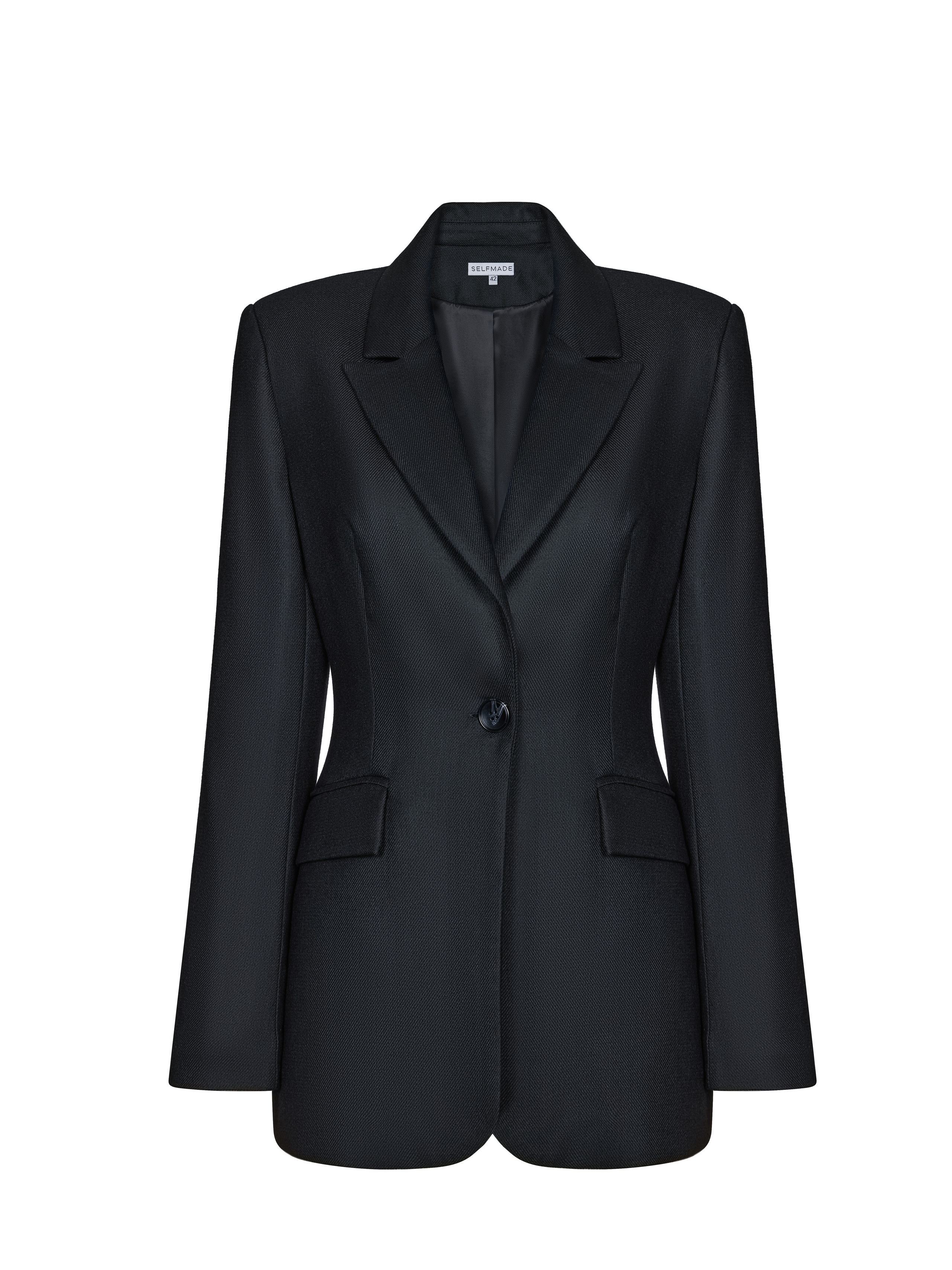 Retouche des photos en France. Photographe et retoucheuse des images des produits à Avignon en France