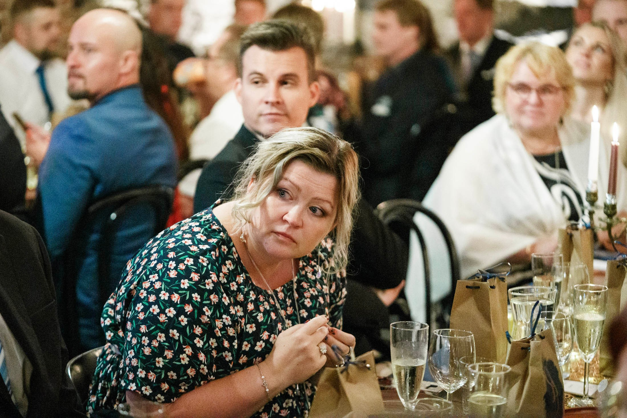 S&J, hääkuvaus Porvoon Tuomiokirkko ja Levinin kellari