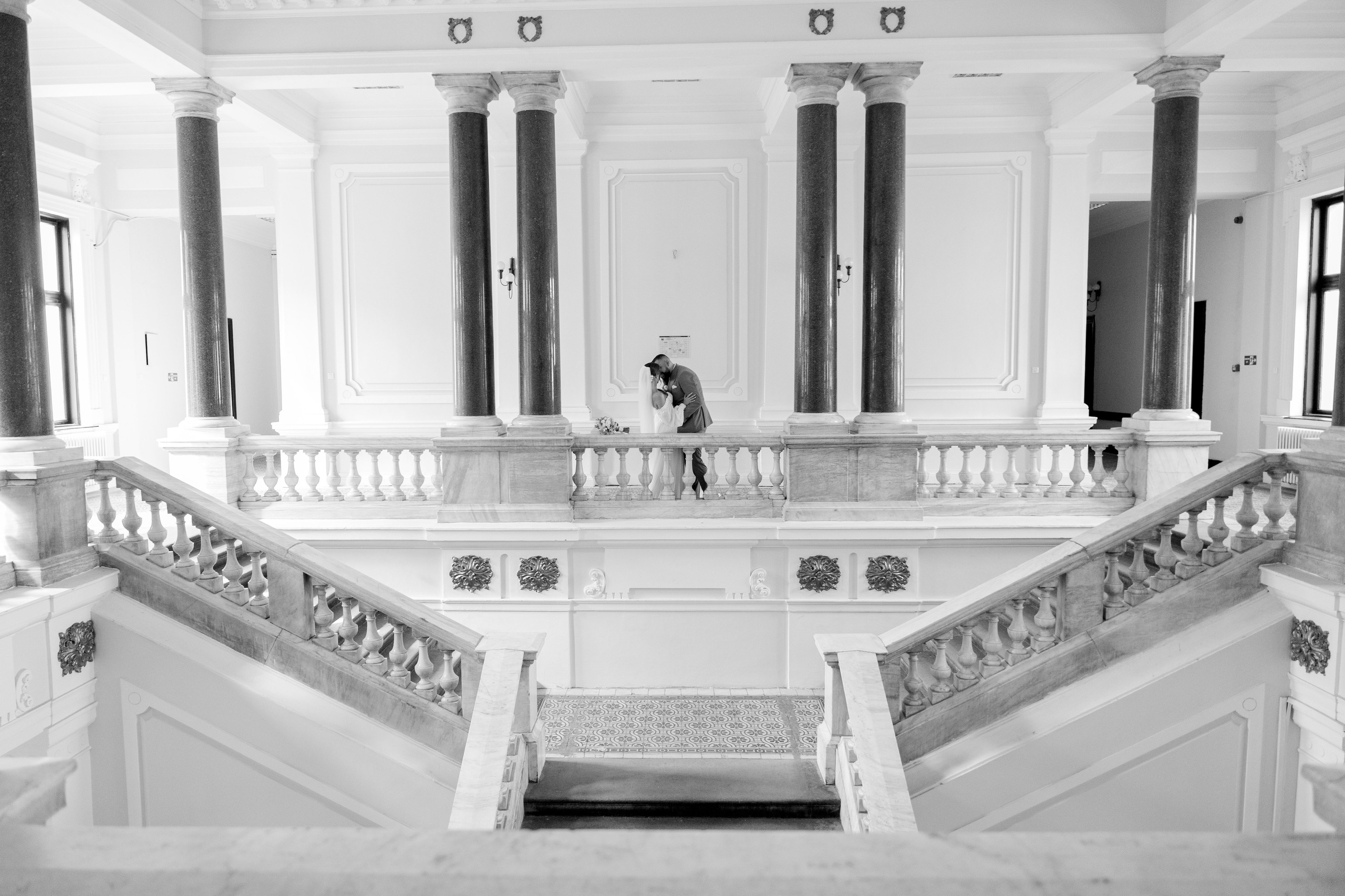 M&D|Between City Lights and Hidden Oasis. Black Sheep Produkcija| Wedding Photography and Wedding Films, based in Kragujevac, Europe / Fotograf i videograf, Kragujevac, Srbija