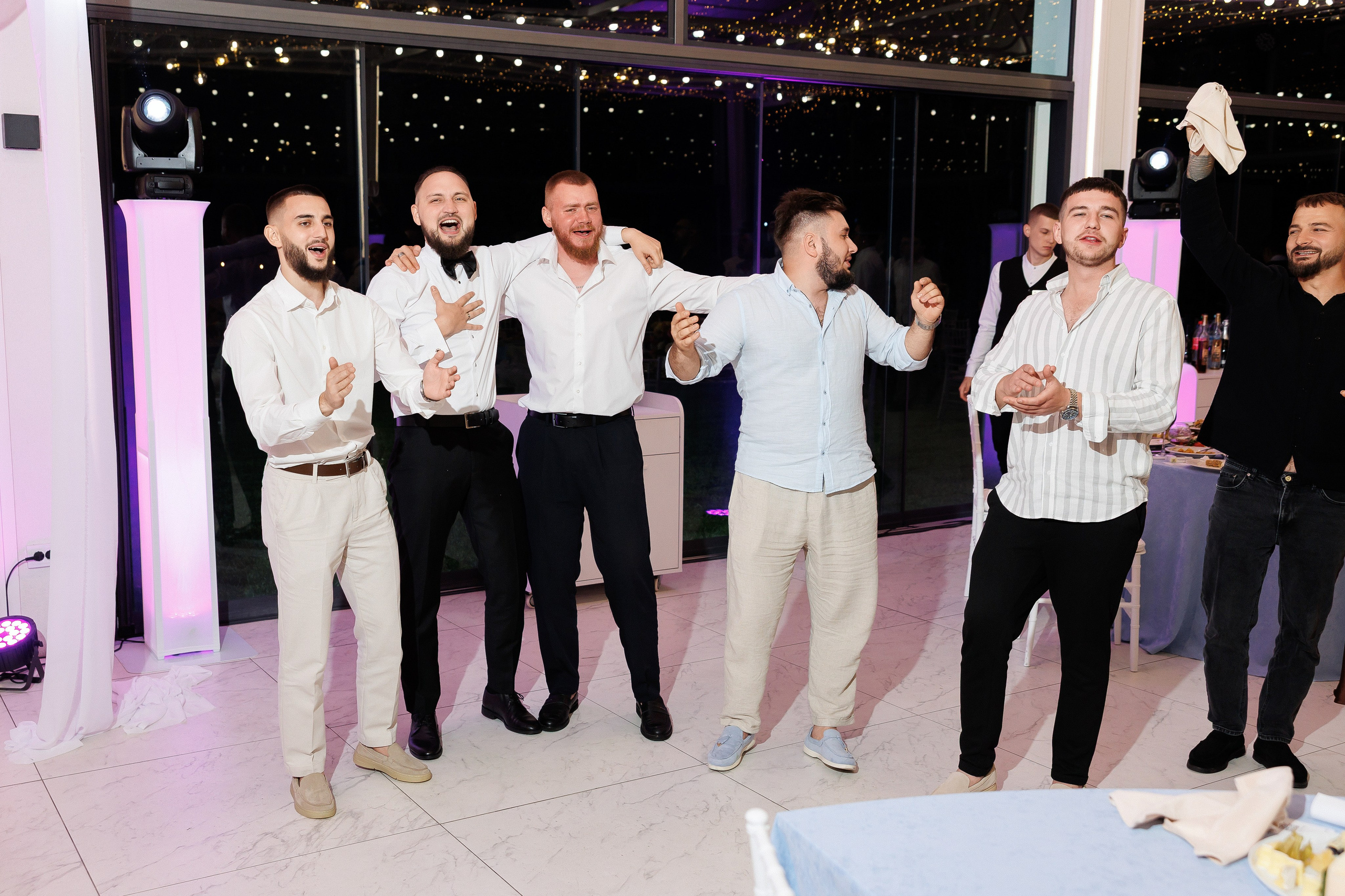 Florin & Corina — Complexul Turistic Costesti — Wedding Day. Servicii Foto și Video 067188353