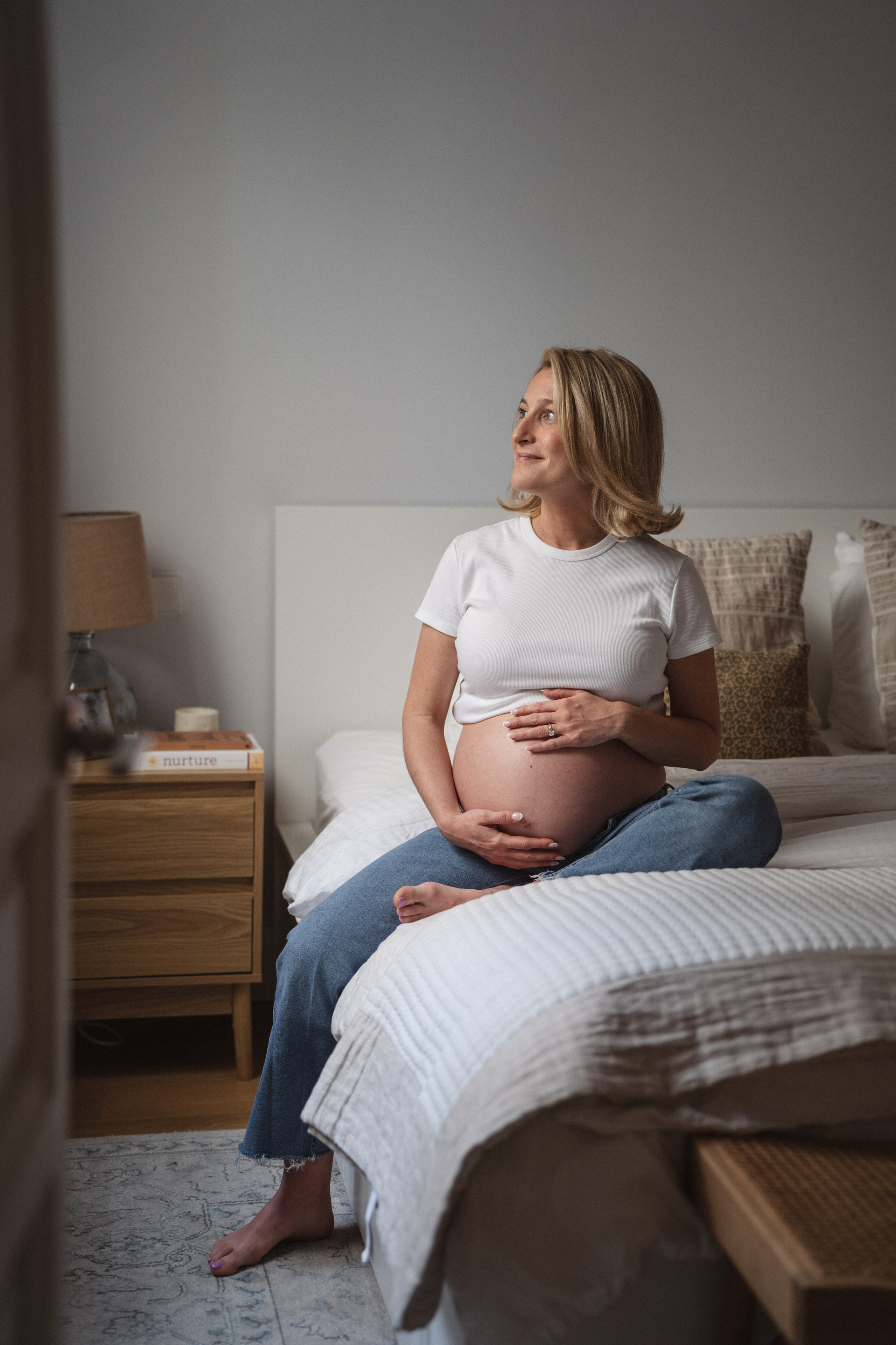 Pregnancy and family portrait photographer. maternity photoshoot. Photographer in Madrid, Spain. Alyona Belyaninova