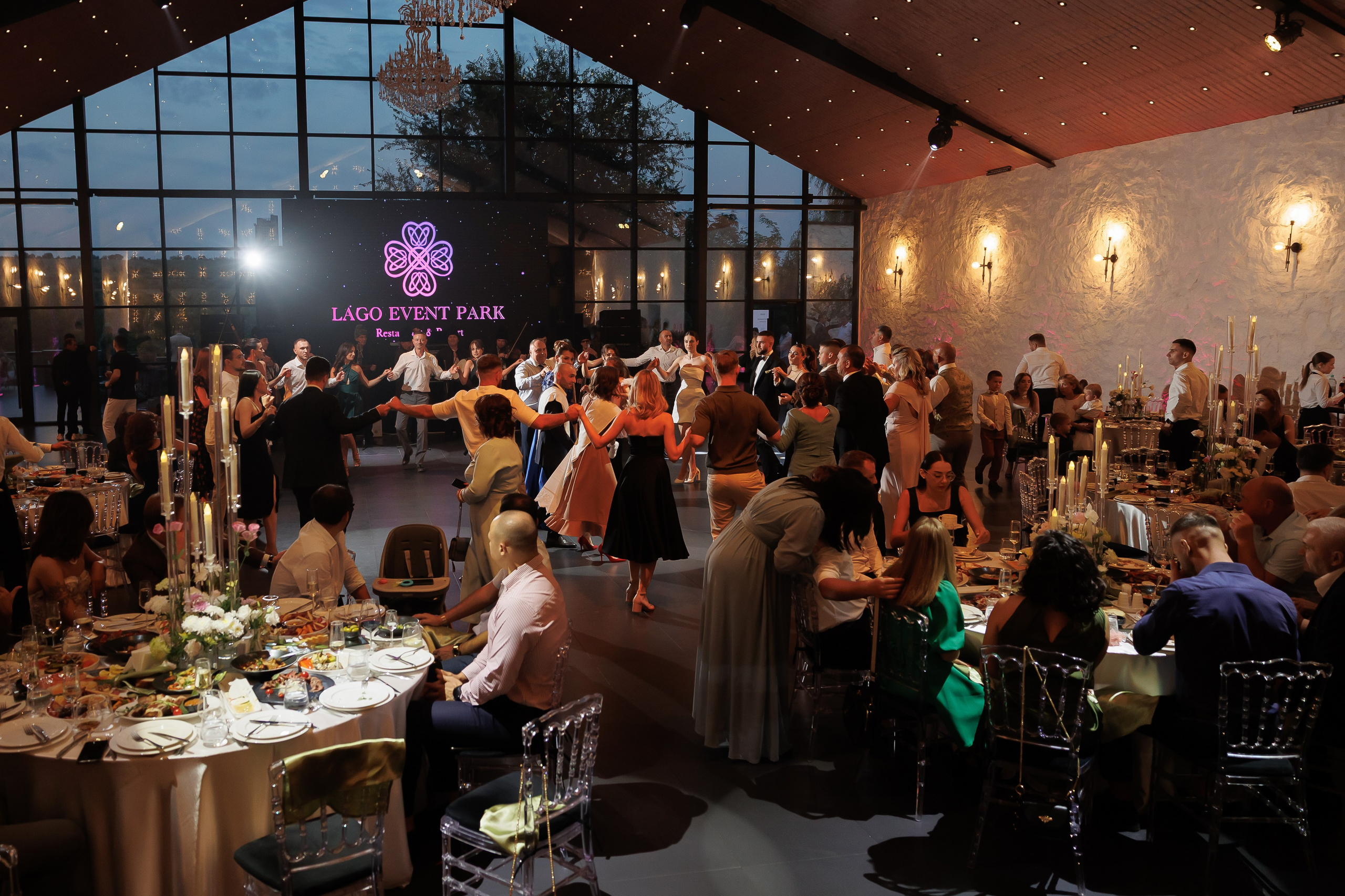 Gabriel & Evelina — Lago — Wedding Day. Servicii Foto și Video 067188353