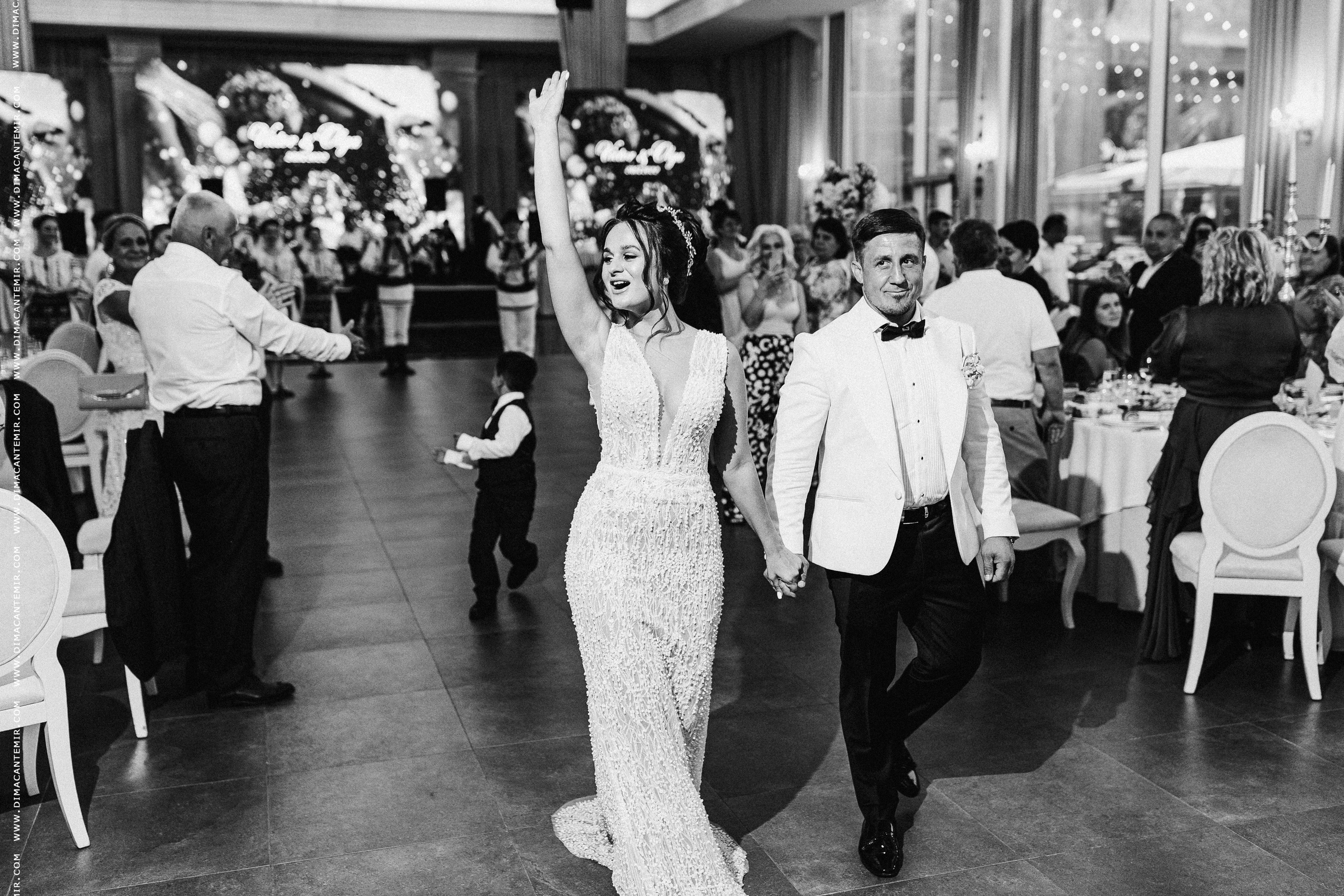 VICTOR + OLGA | Capitoles Park. Fotograf de nuntă în Chisinau, Moldova. Poze și Video Comerciale