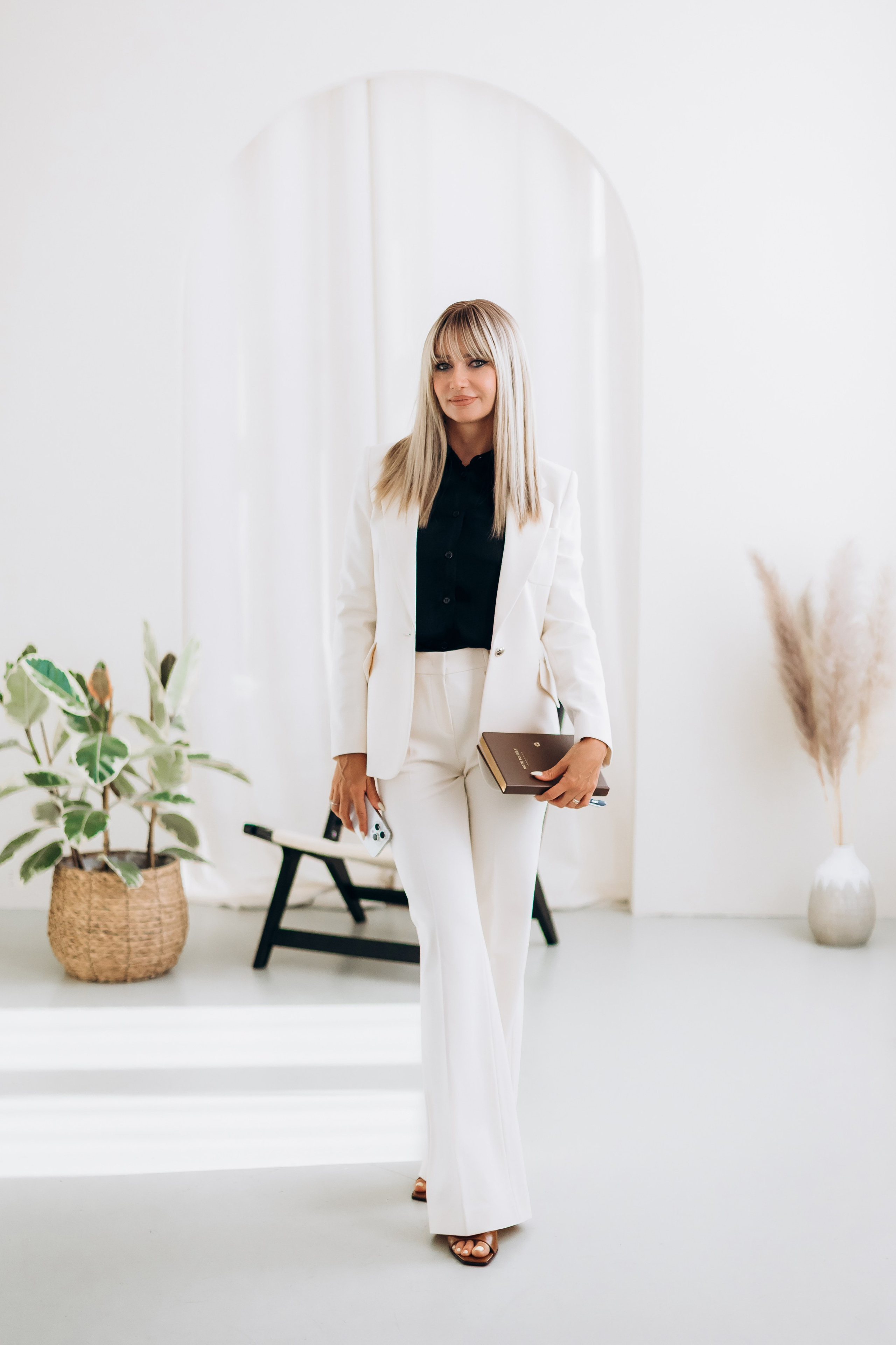 Anastasia (business portrait). Wedding and Family Photograph