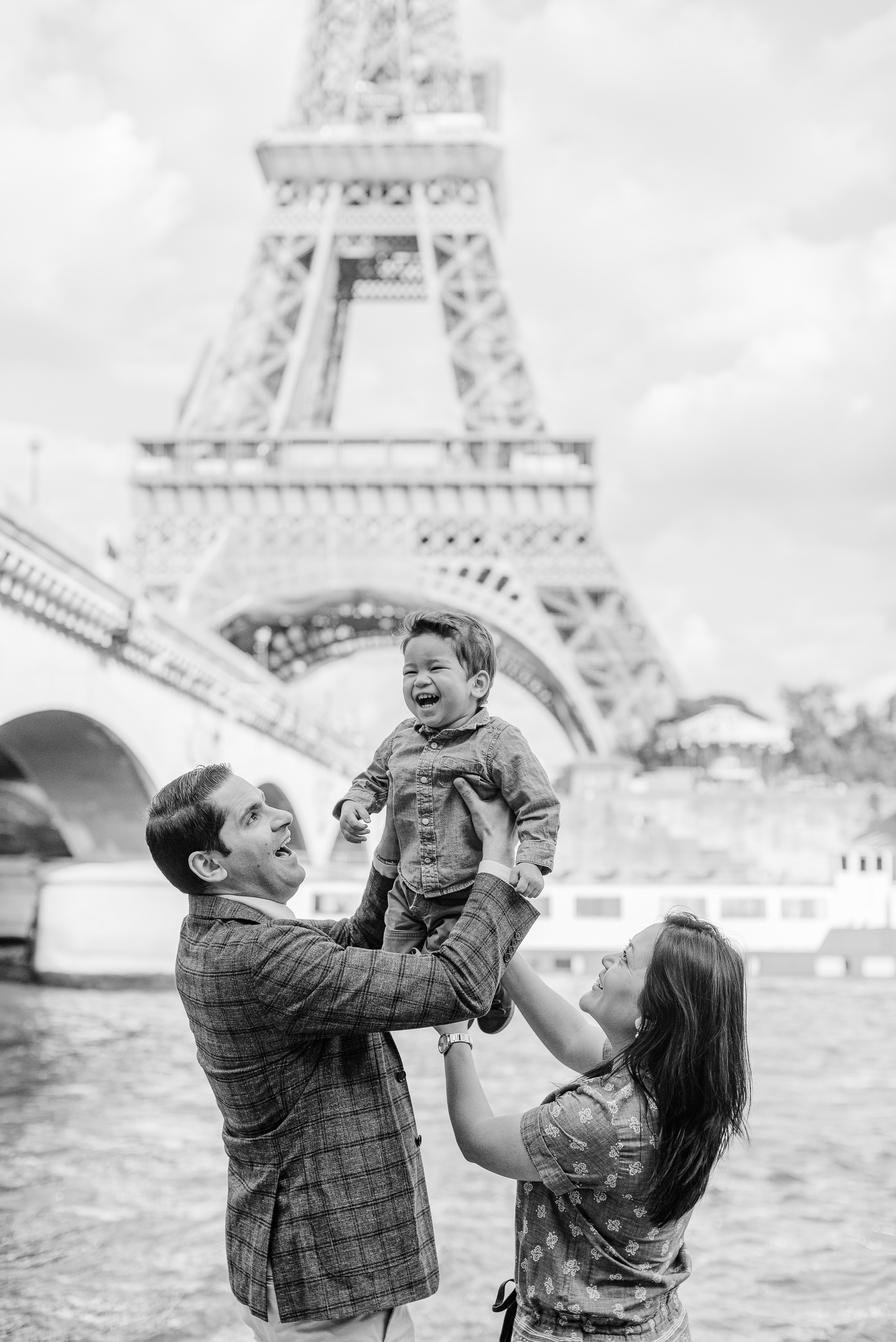 Семейный портрет в Париже. Photographe lifestyle à Paris