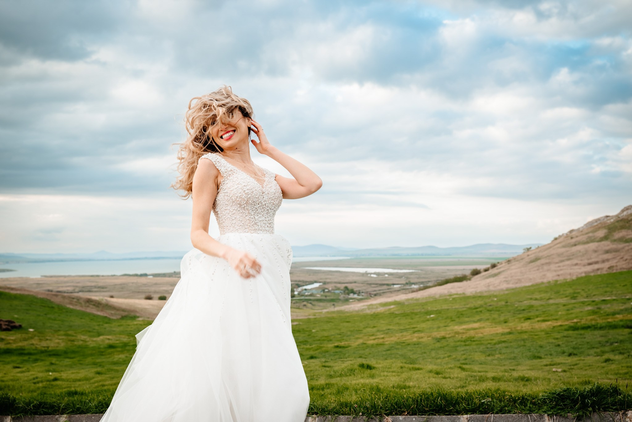 Alexandra & Robert. Www.besttalesstudio.com