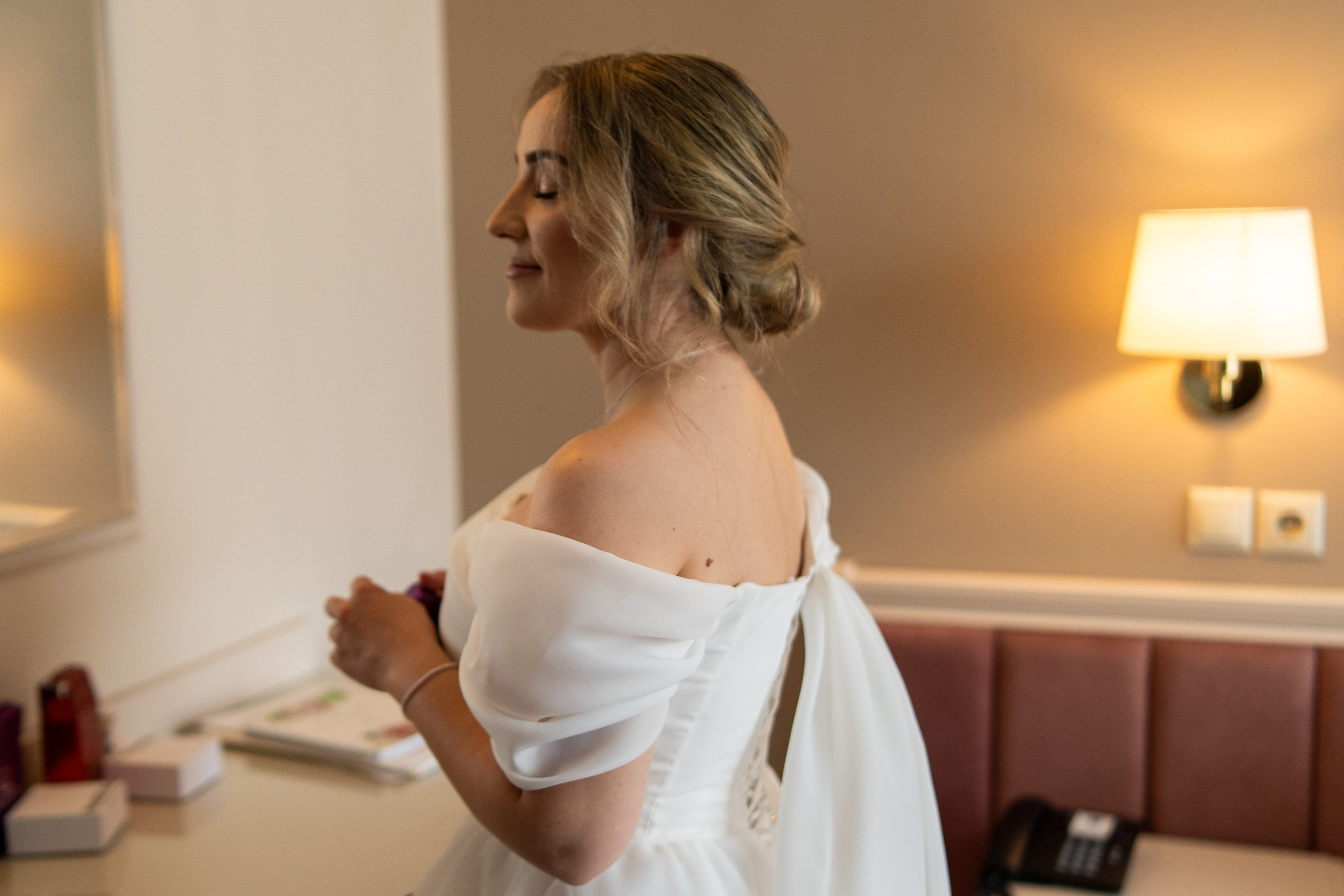 Alexandra + Andrei / Iasi. Foto-Video Nunta Iasi, Suceava, Bucuresti / Disponibilitate 2025 — 2026 — 2027