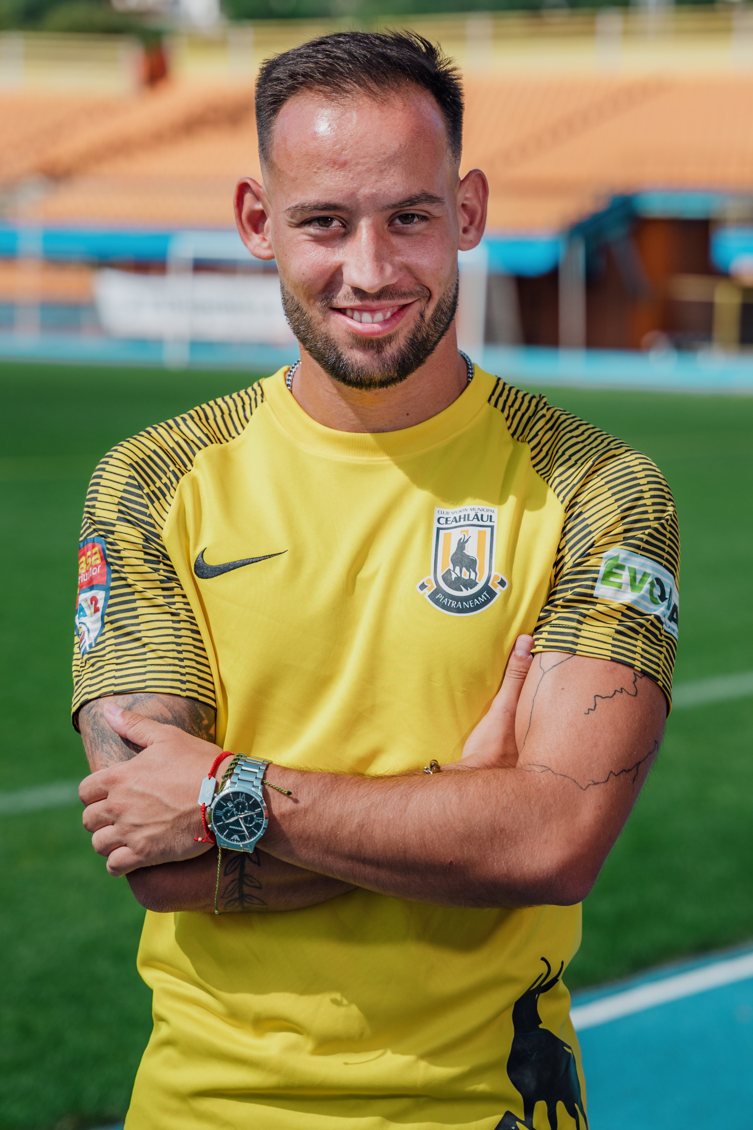 Folha. Dragosbaciuartphotographer