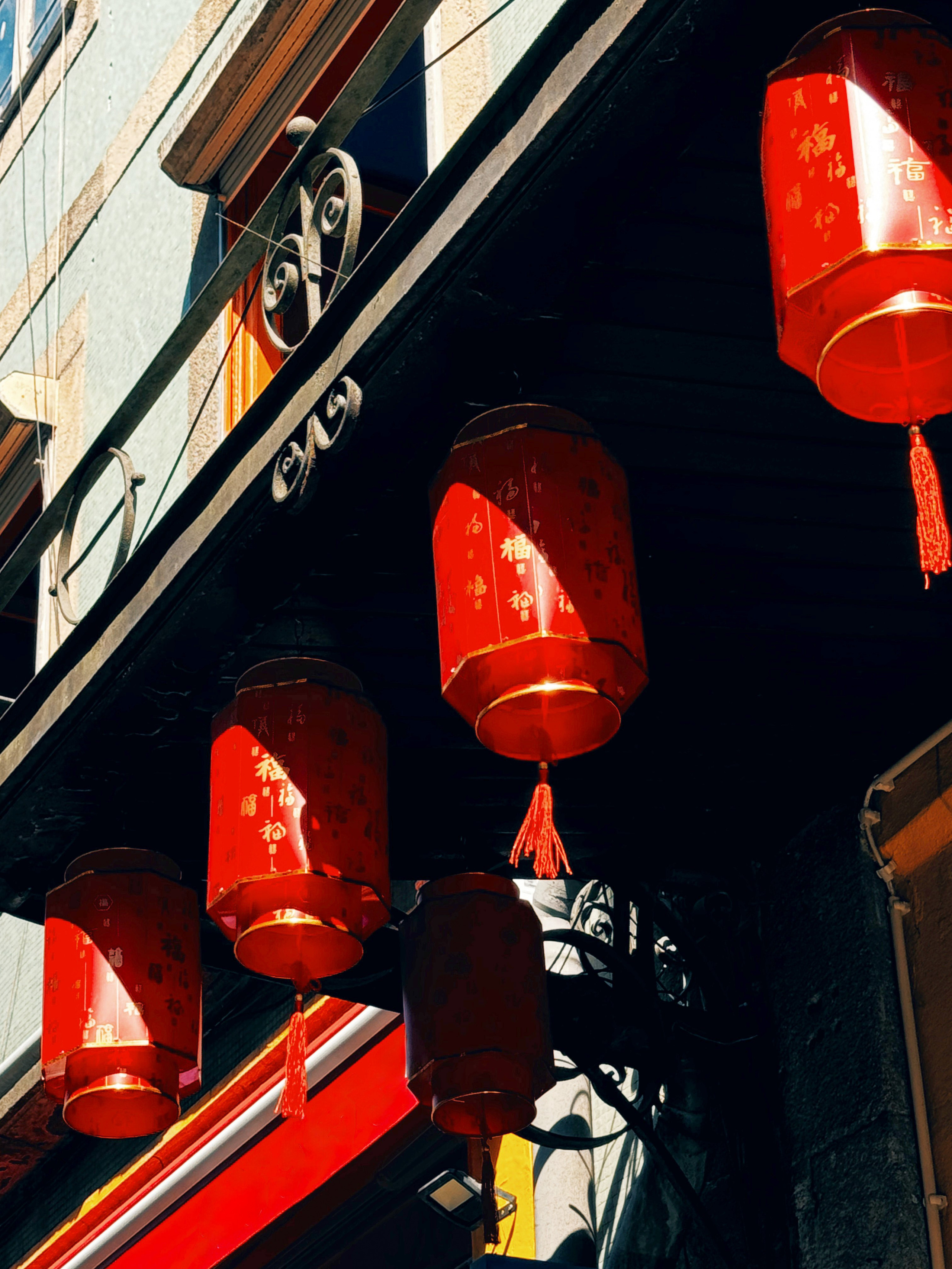 Street. Maria Sher. Professional photographer from Porto, Portugal