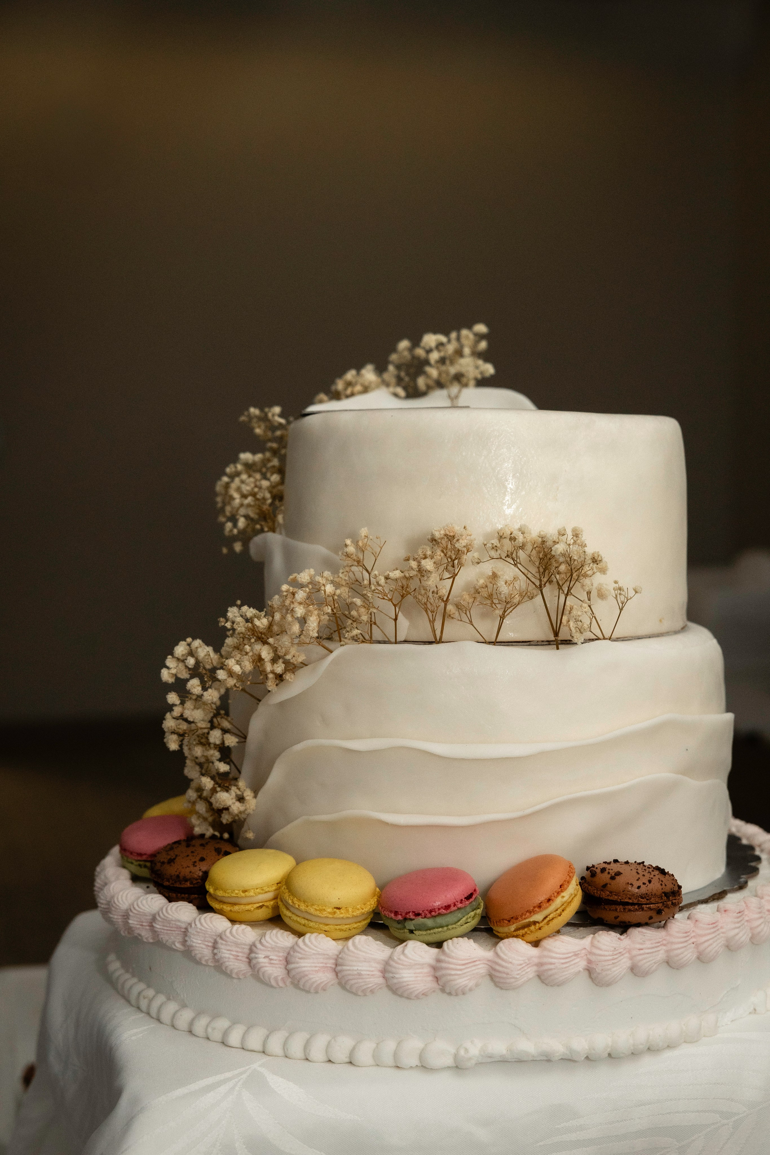 Wedding in Domaine De Montcausson. Eugenie Smirnova — wedding, corporate and lifestyle photographer in Toulouse and Southwest France