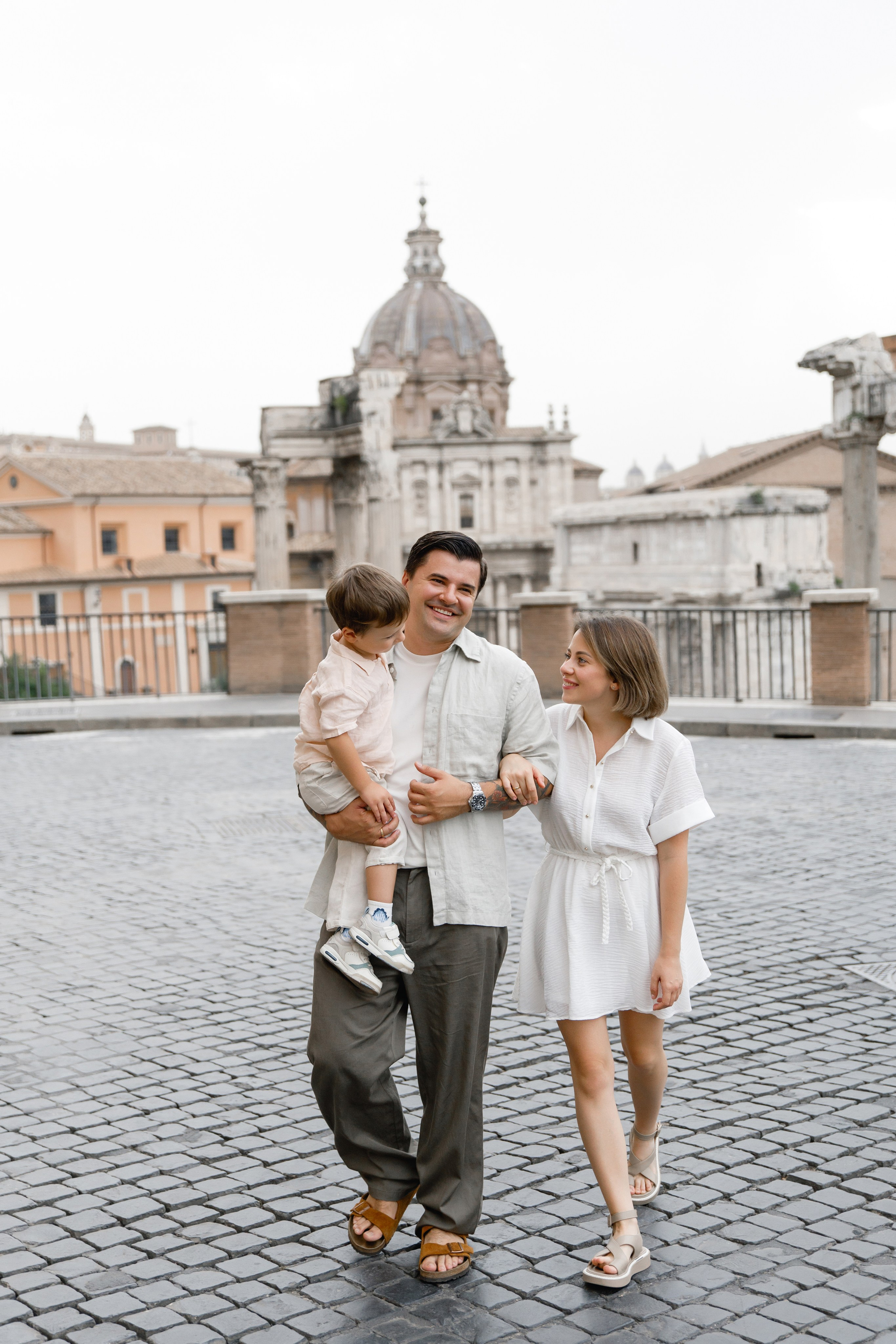 Wedding photographer Italy Rome, Tuscany, Lake Como, Sicily, Puglia. Wedding Photographer Rome Tuscany Como Sicily Puglia Amalfy Italy- Oksana Savenchuk