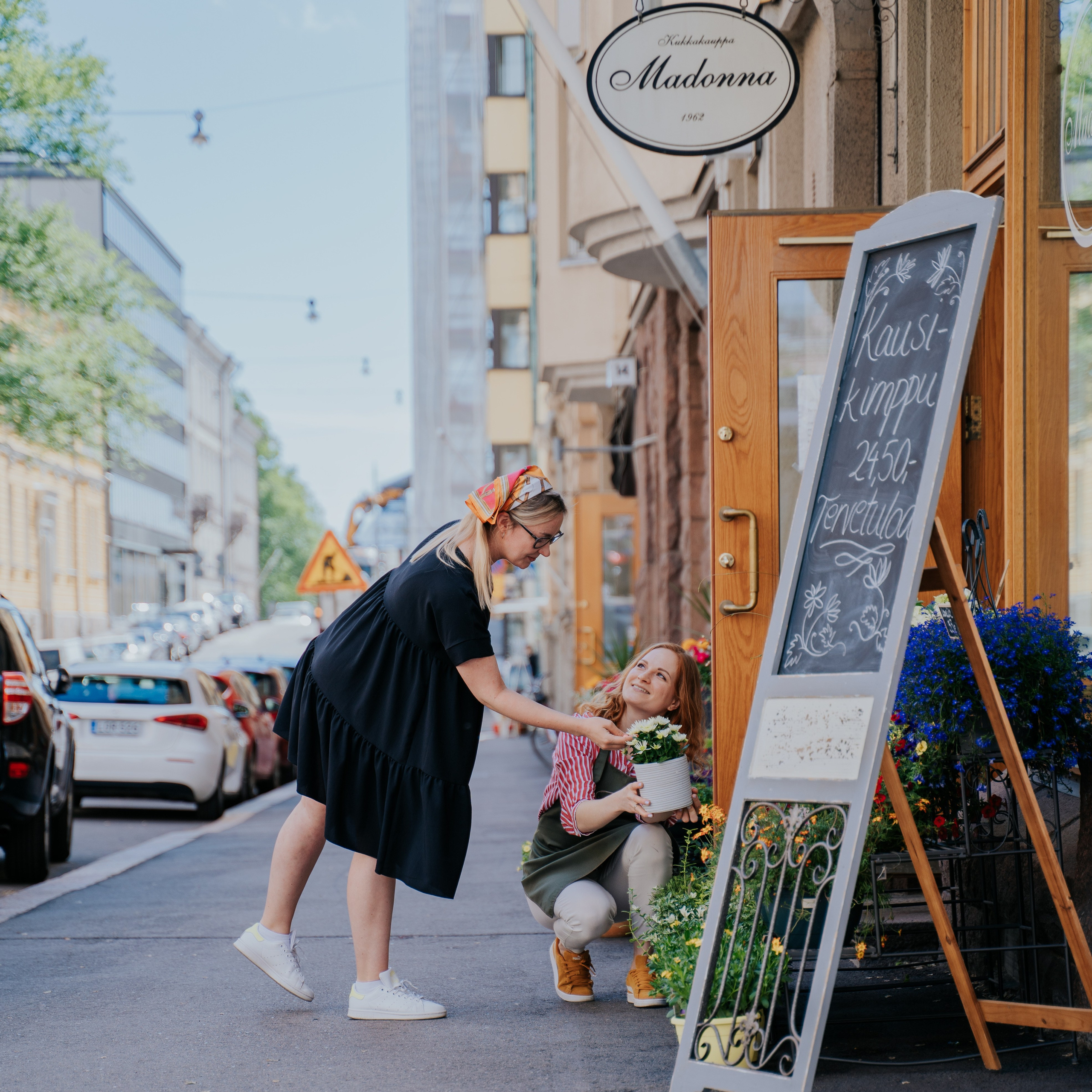 OxanaDia — Brand And Business Photographer in Barcelona. Barcelona Brand Photographer and Videographer Oxana Dia