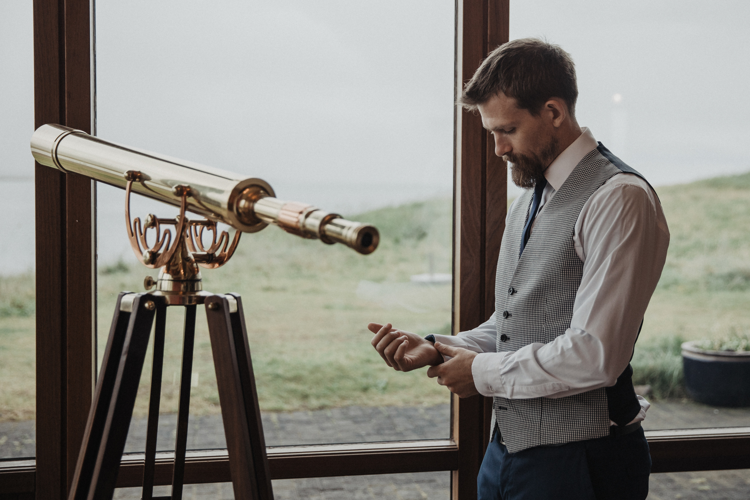 Elopement wedding photo session in Iceland | Quinn & Nick. Iceland elopement photographer & videographer