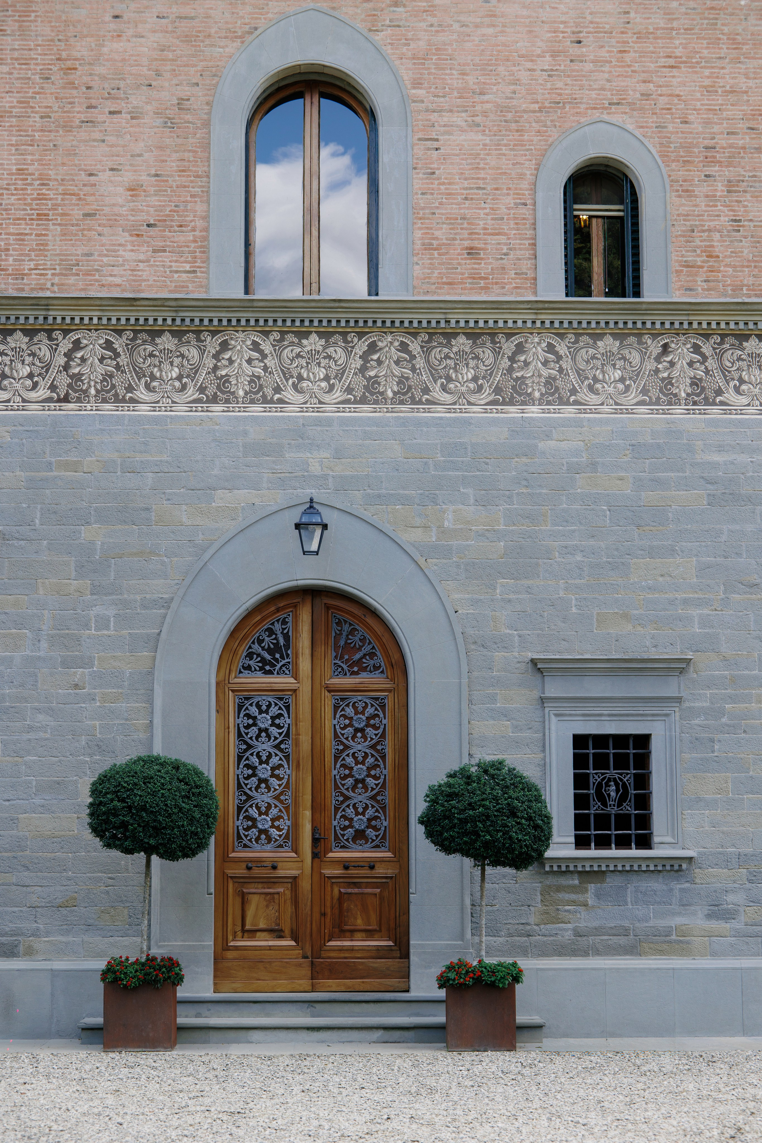 Lee & Leo. Fulop Robert — Editorial Wedding Photographer in Europe