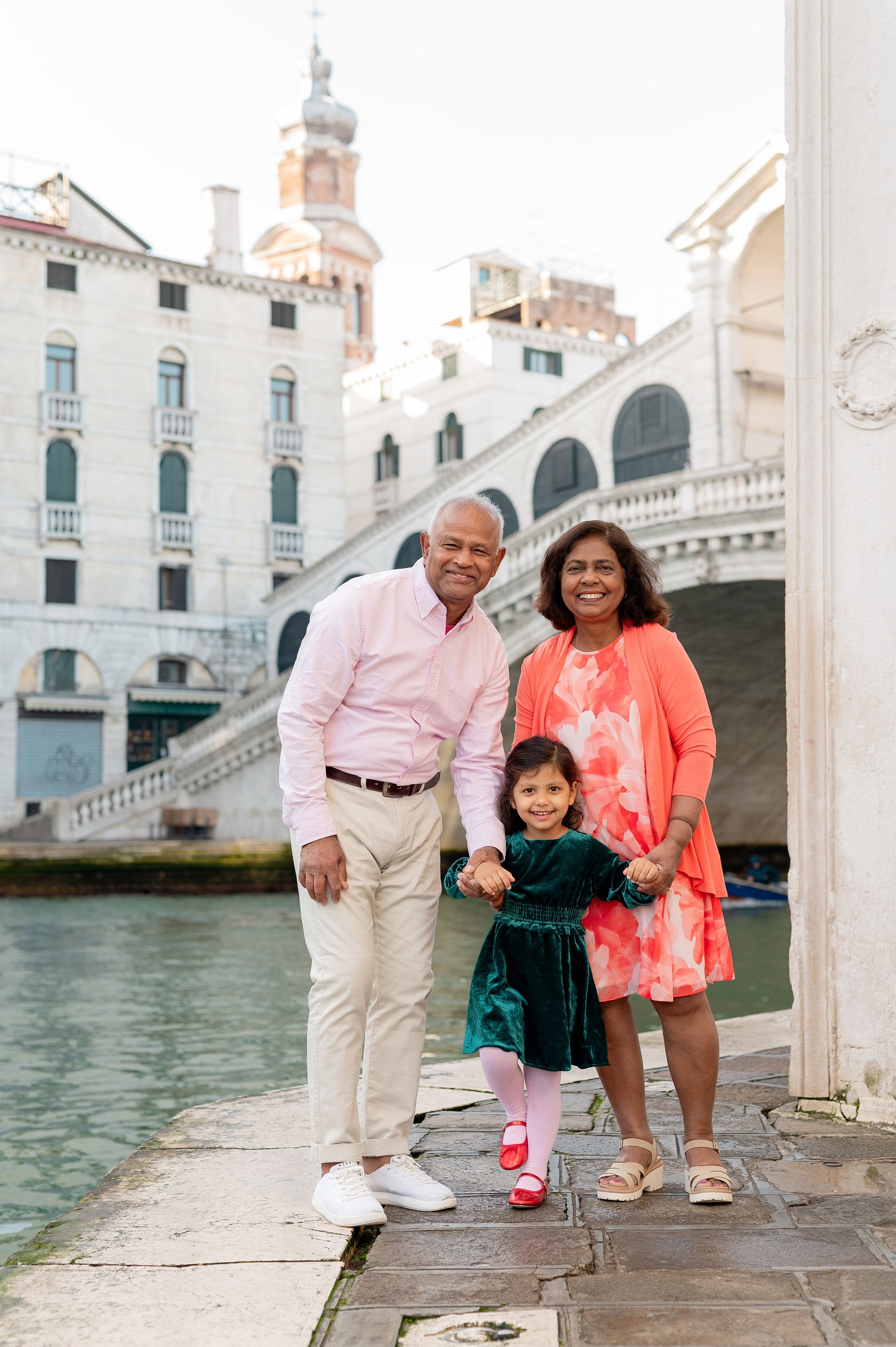 Family photoshoot in Venice. Photographer in Venice Anna Terzi