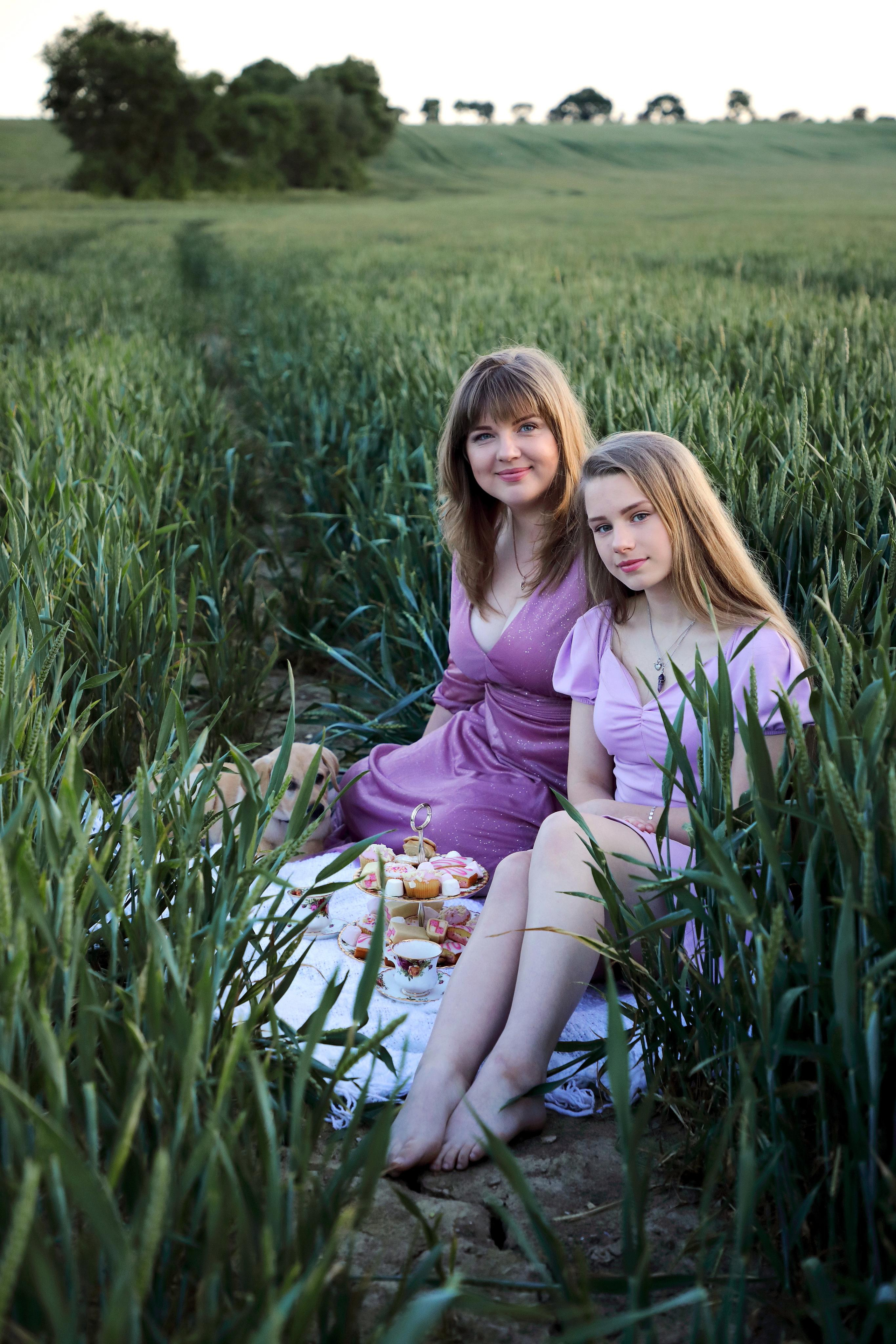 Evija&Ance. PORTRAIT|FAMILY|CHILDREN|BRAND PHOTOGRAPHER UK, CAMBRIDGESHIRE