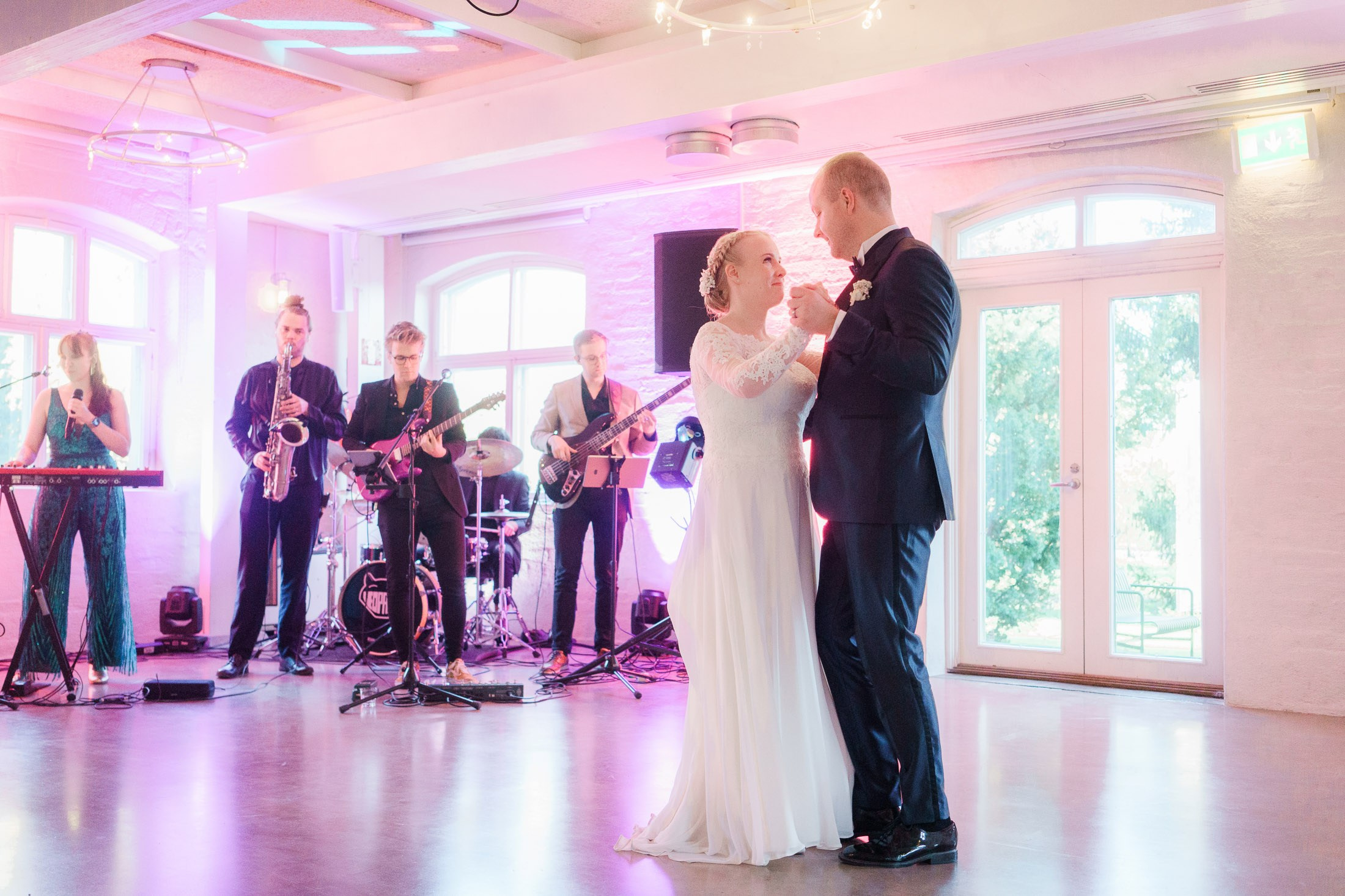 L&J, Pyhän Laurin kirkko/wanha Bäckby