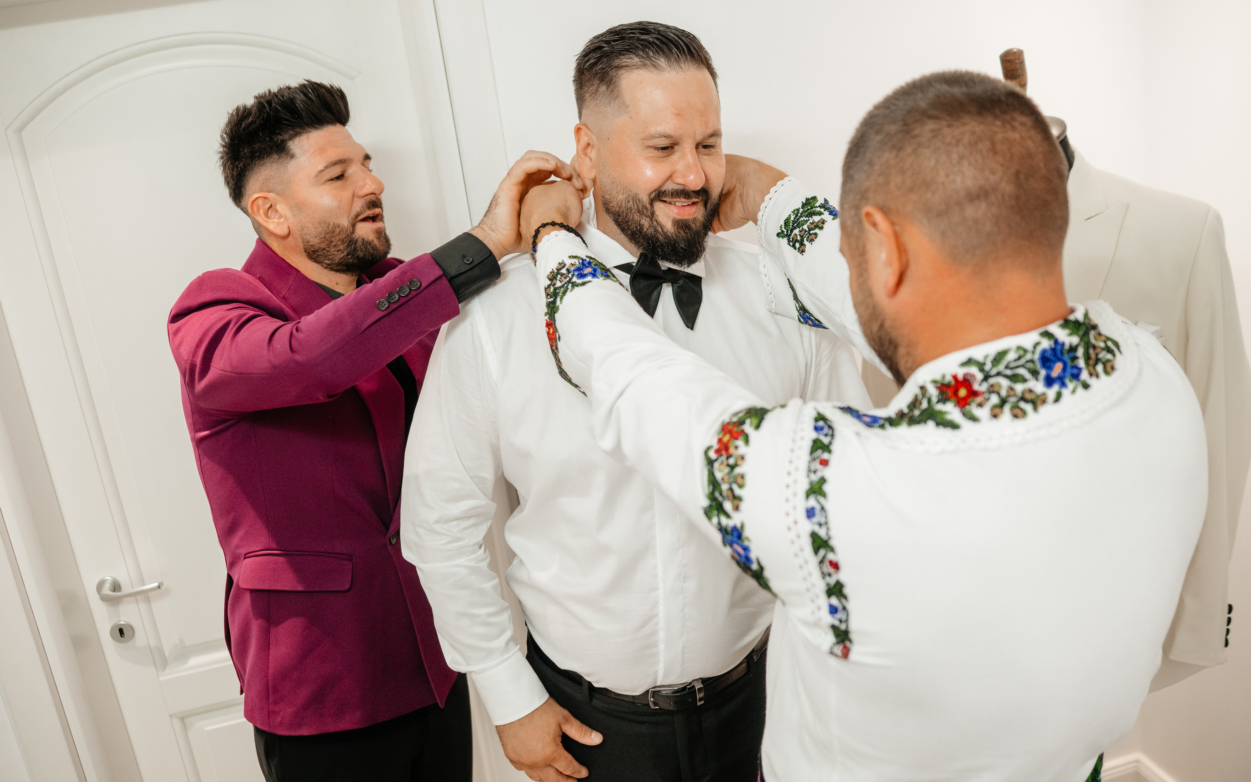 🤎 A d r i a n & A n c a — Wedding Day Preview. Wedding & Family Photographer