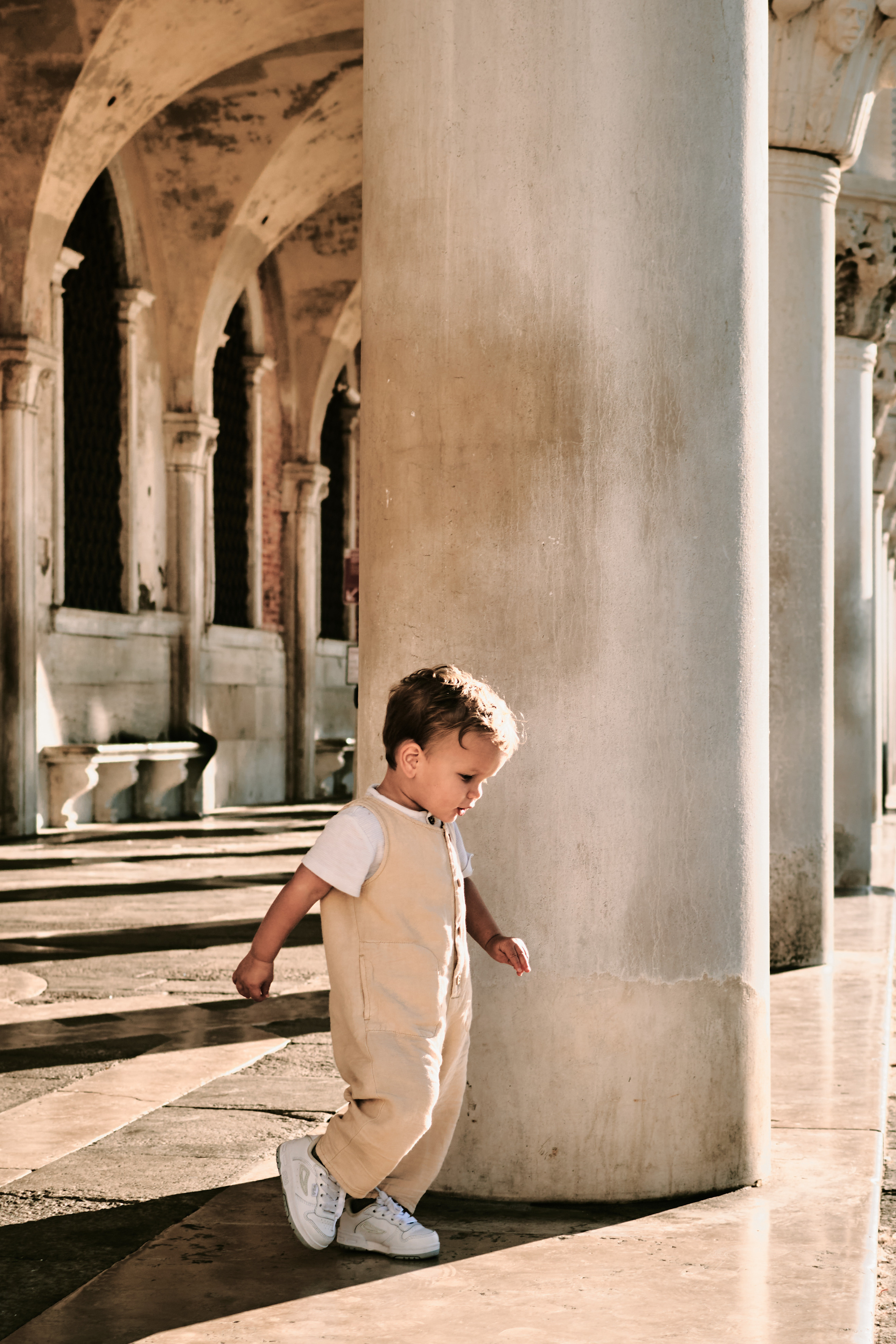 Sunny Family photoshoot in Venice. Photographer in Venice, Italy. Yana Zotova