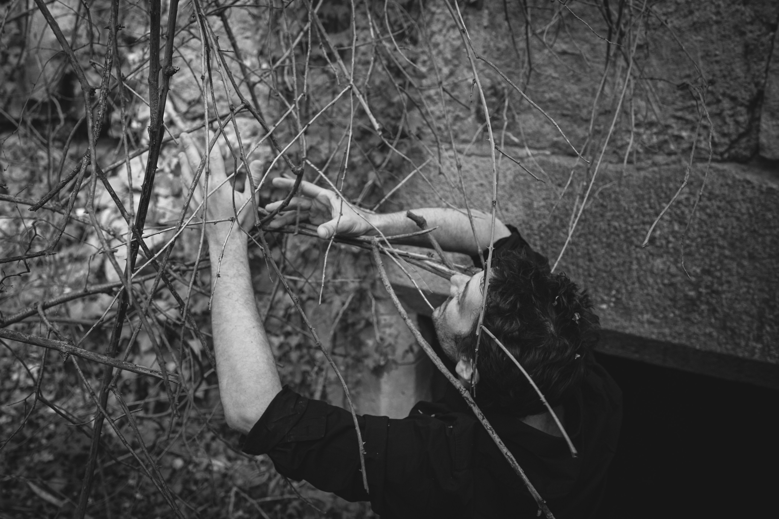 Portrait du portfolio d’un acteur Avignon Provence France. Histoires d’amour, séances photos de famille et de mariage en France