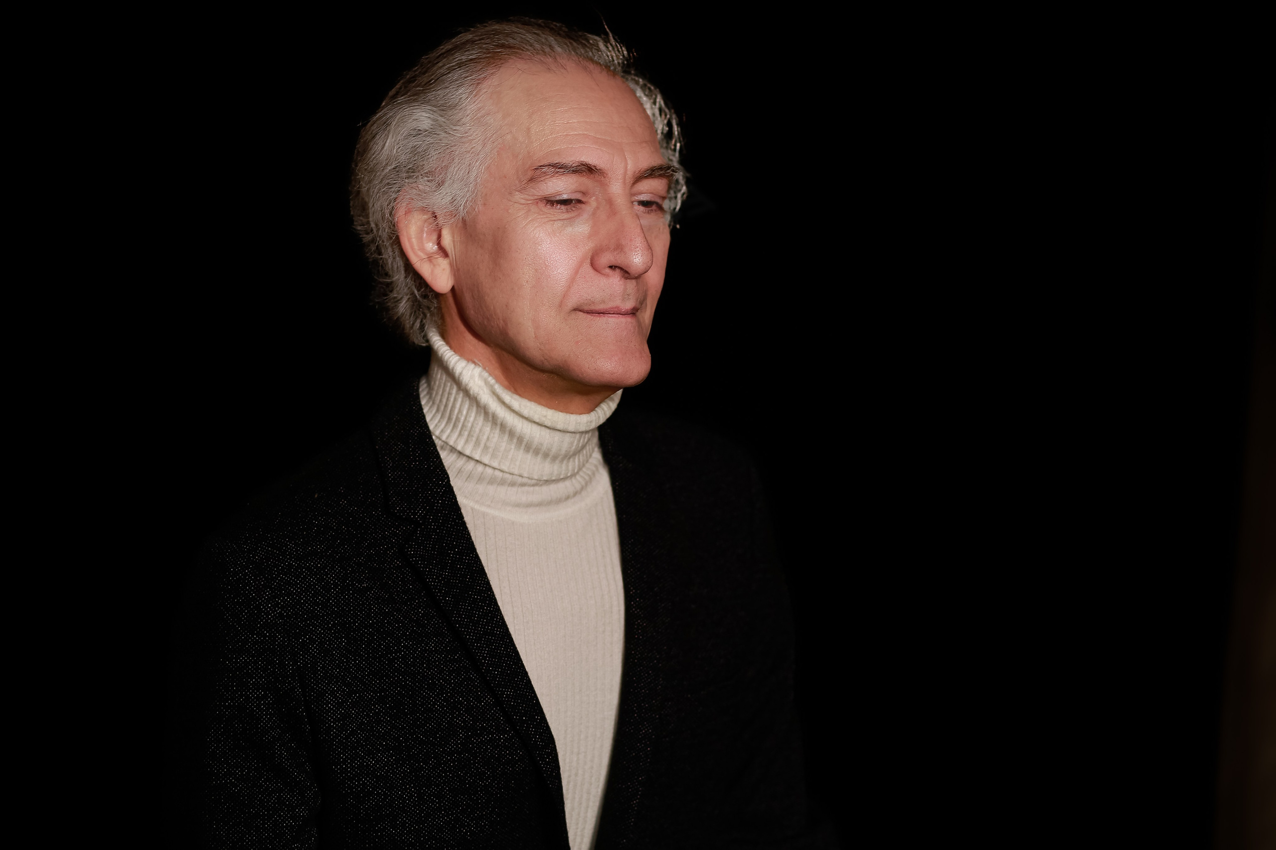 Aleksander Pustovit. Portret photographer in Switzerland Artur Magpie