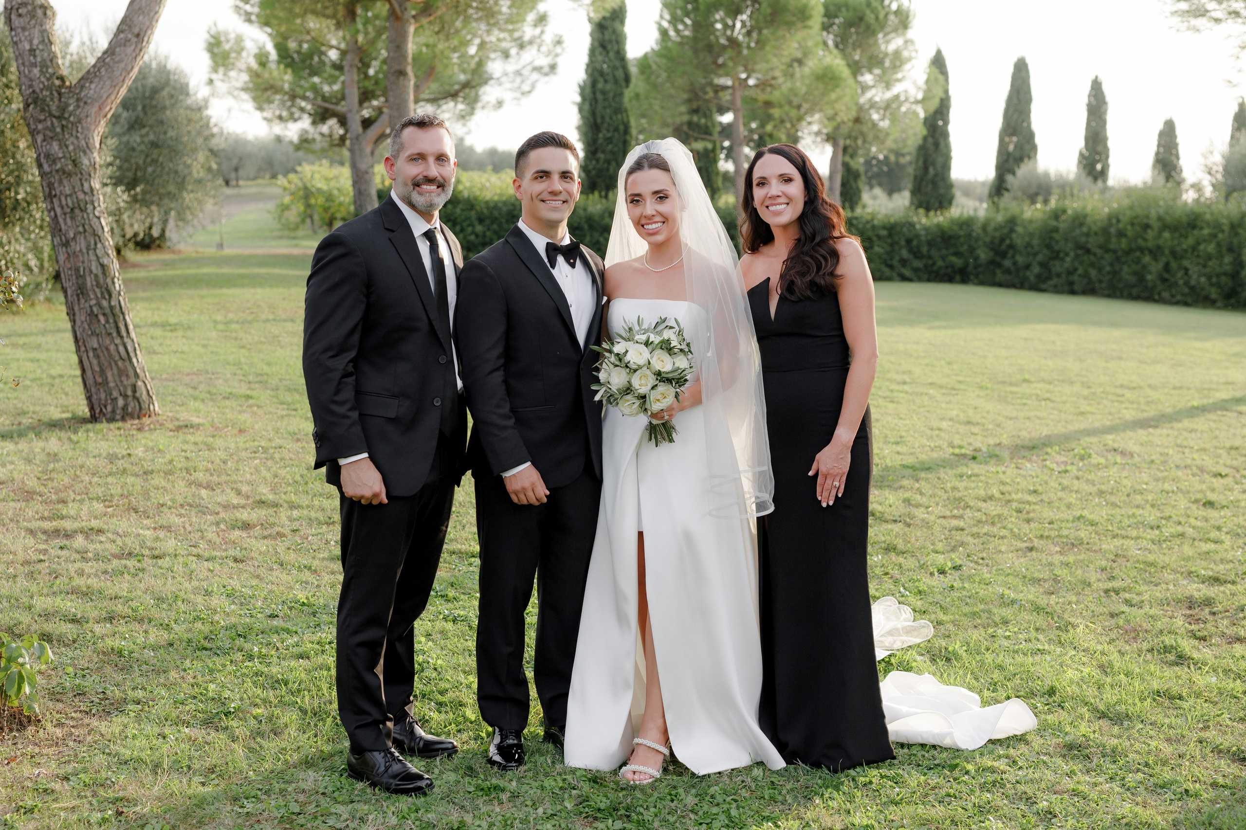 Dom&Ally. Wedding photographer Italy