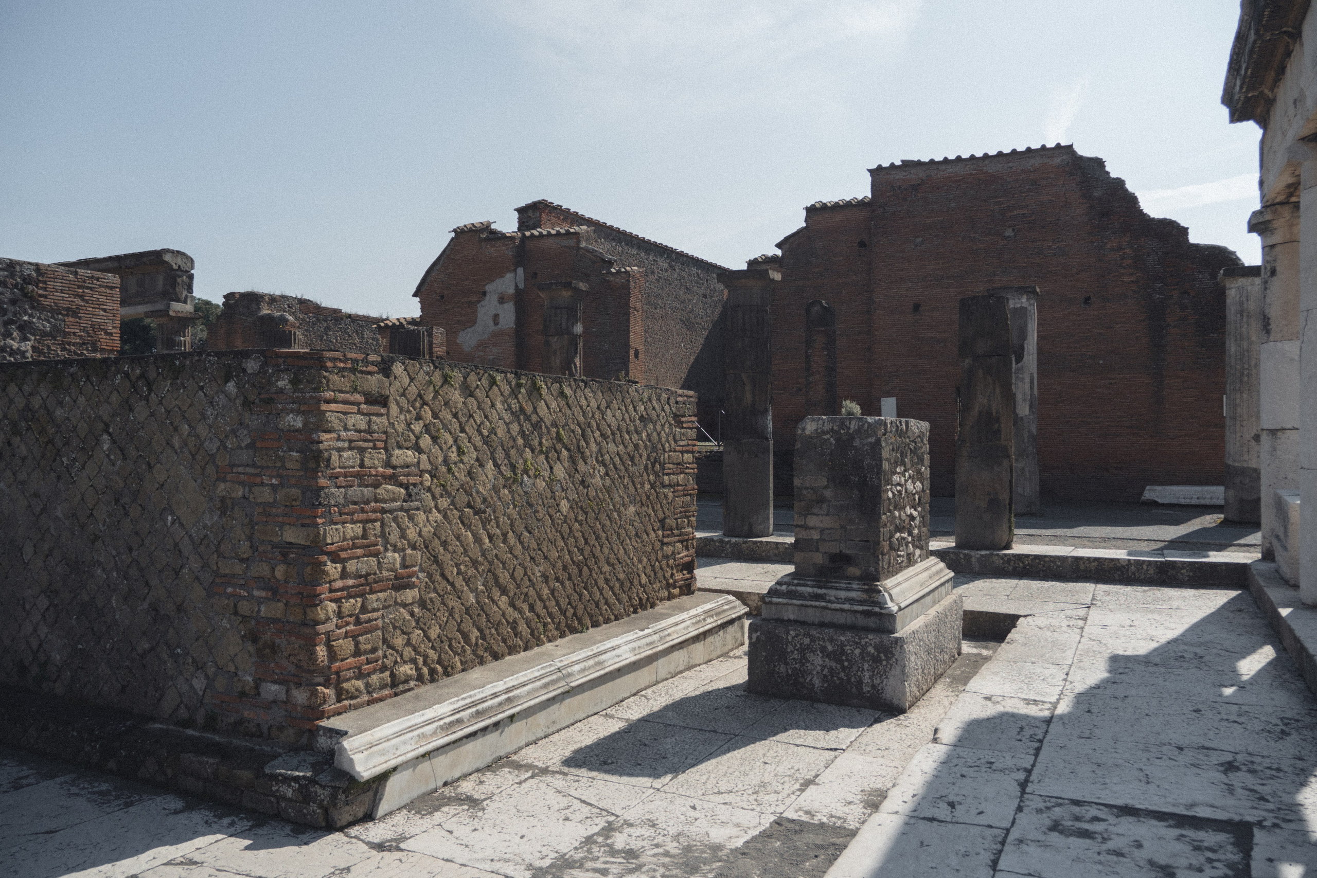 Pompeii. Photographe sur Cote d’Azur. Portraits de familles, couples, enfants, événements