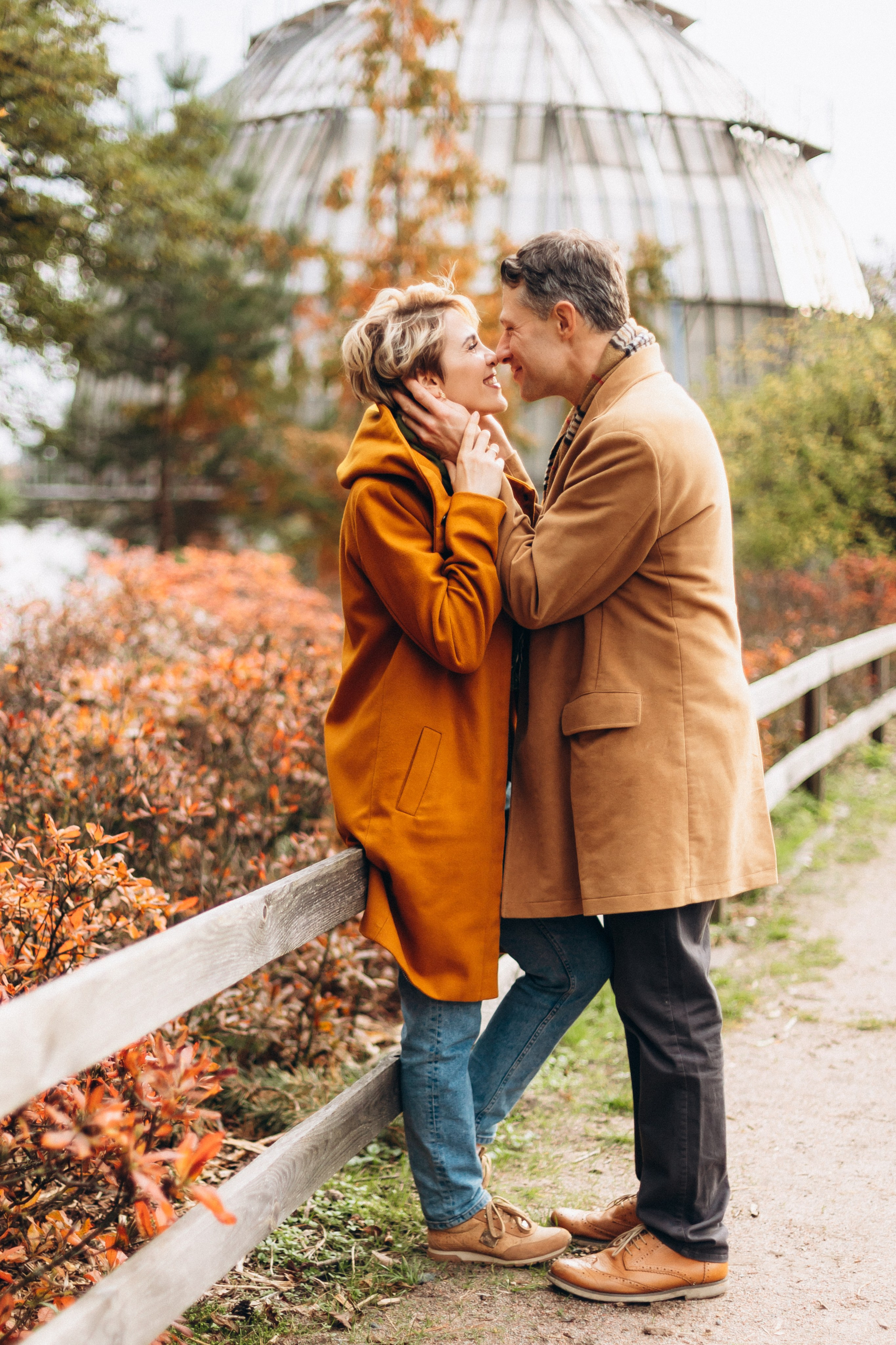 Autumn love. Wedding and Family Photograph