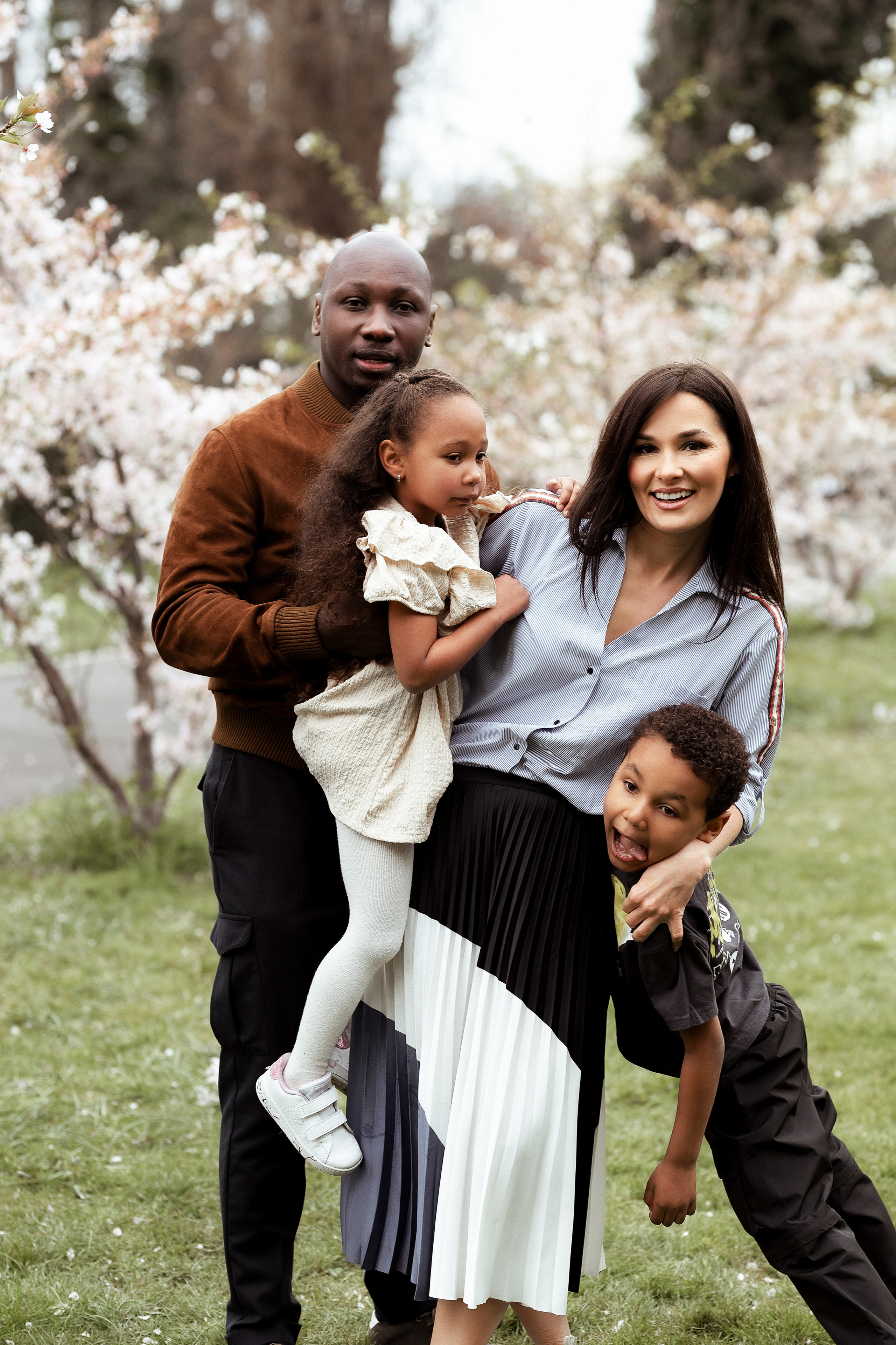 FAMILY AND WEDDING PHOTOGRAPHER IN LONDON MARINA RIVA