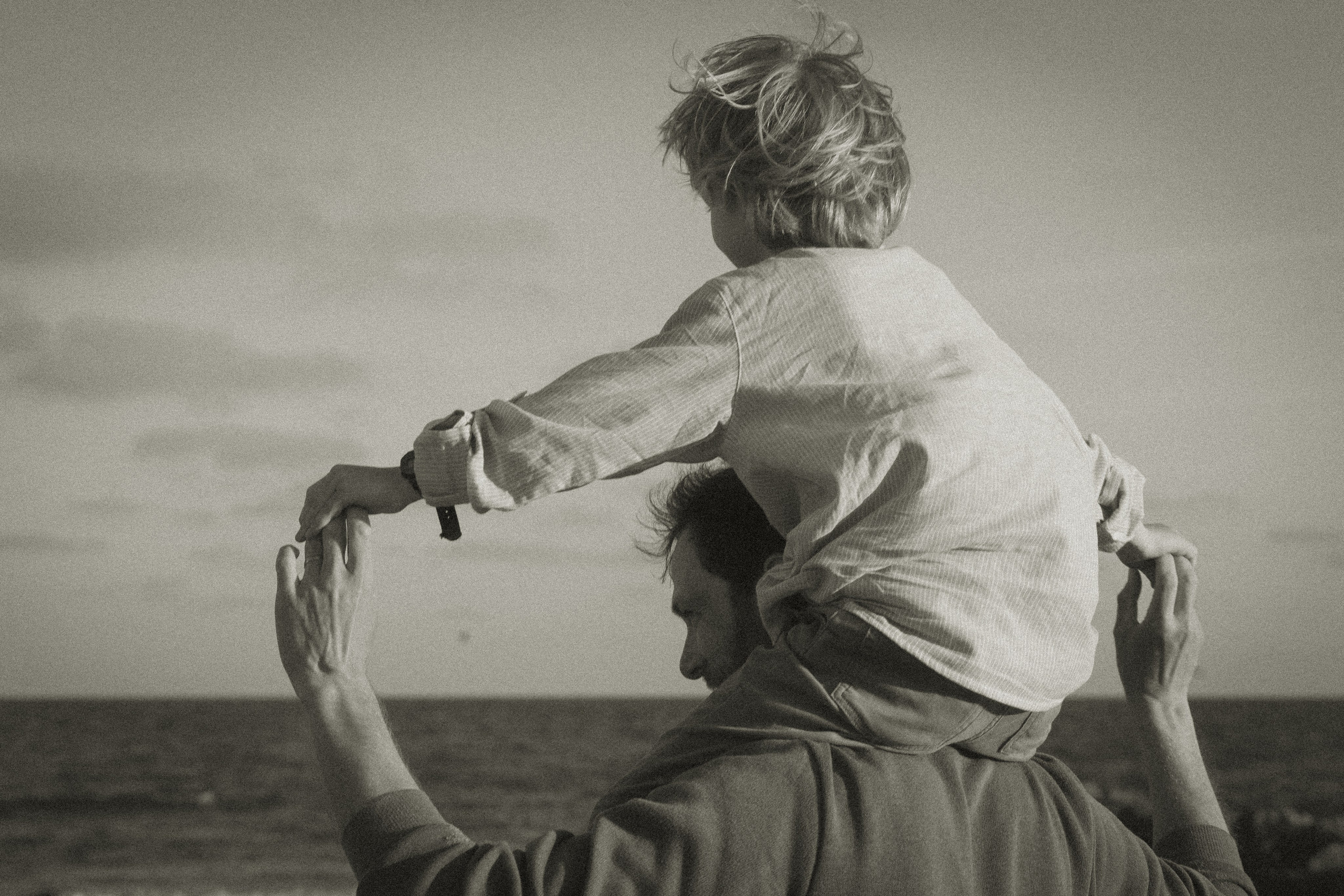Memories. Histoires d’amour, séances photos de famille et de mariage en France