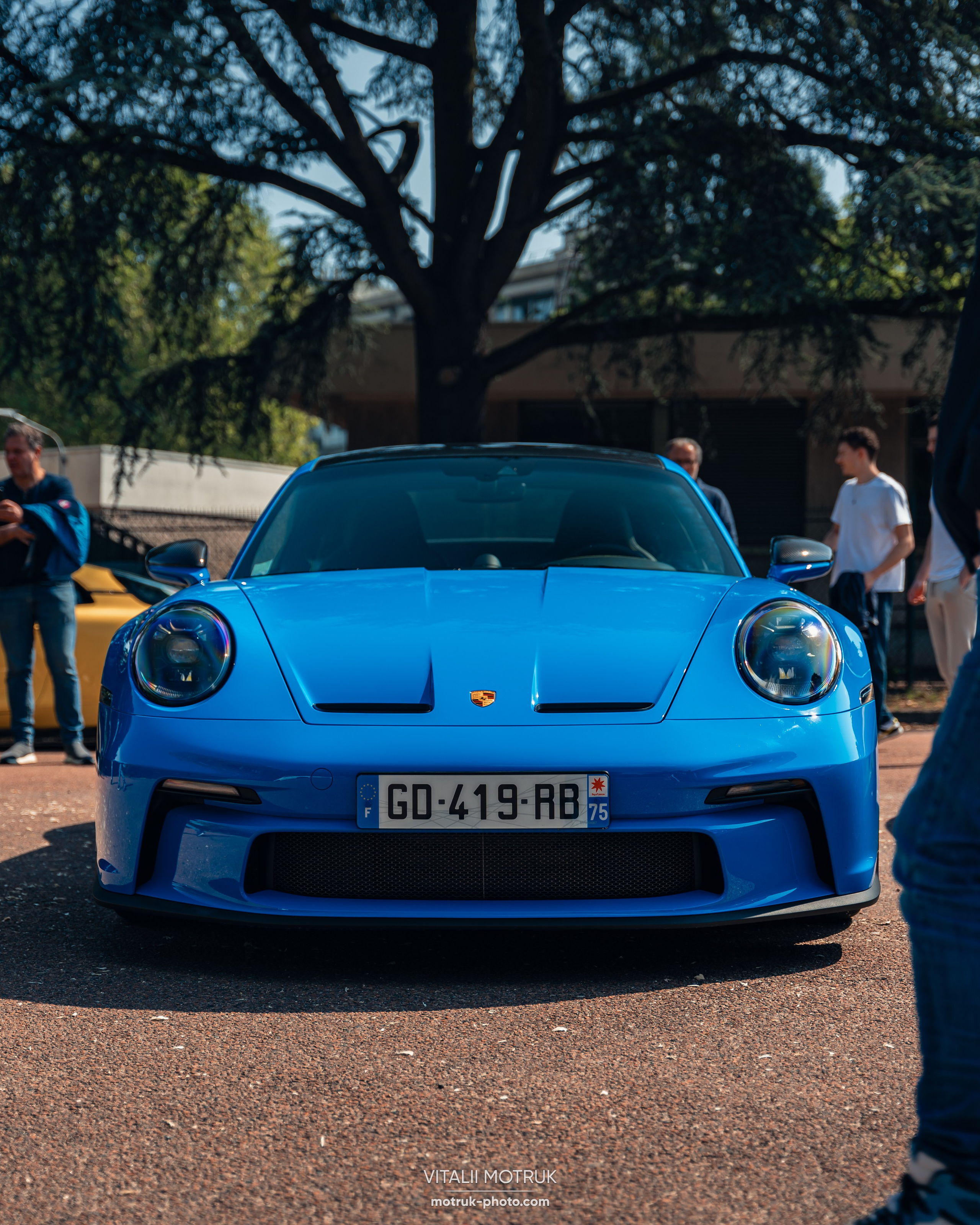 Rassemblement Auteuil 20 mai 2024. Photographe de voitures à Paris — Vitalii Motruk
