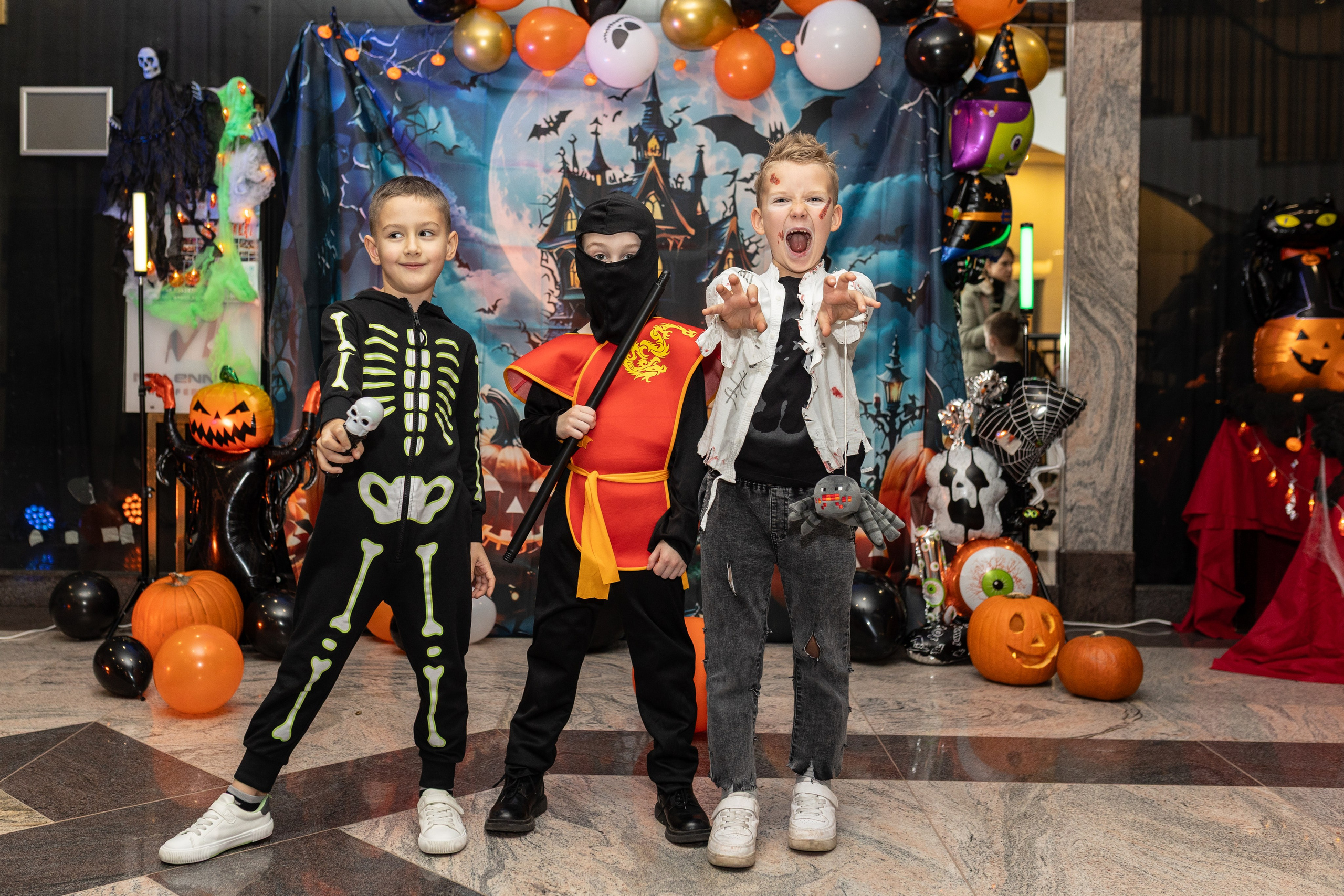 Leo dance studio Helloween 2025. Семейный и детский фотограф в Варшаве Мила Бобровская