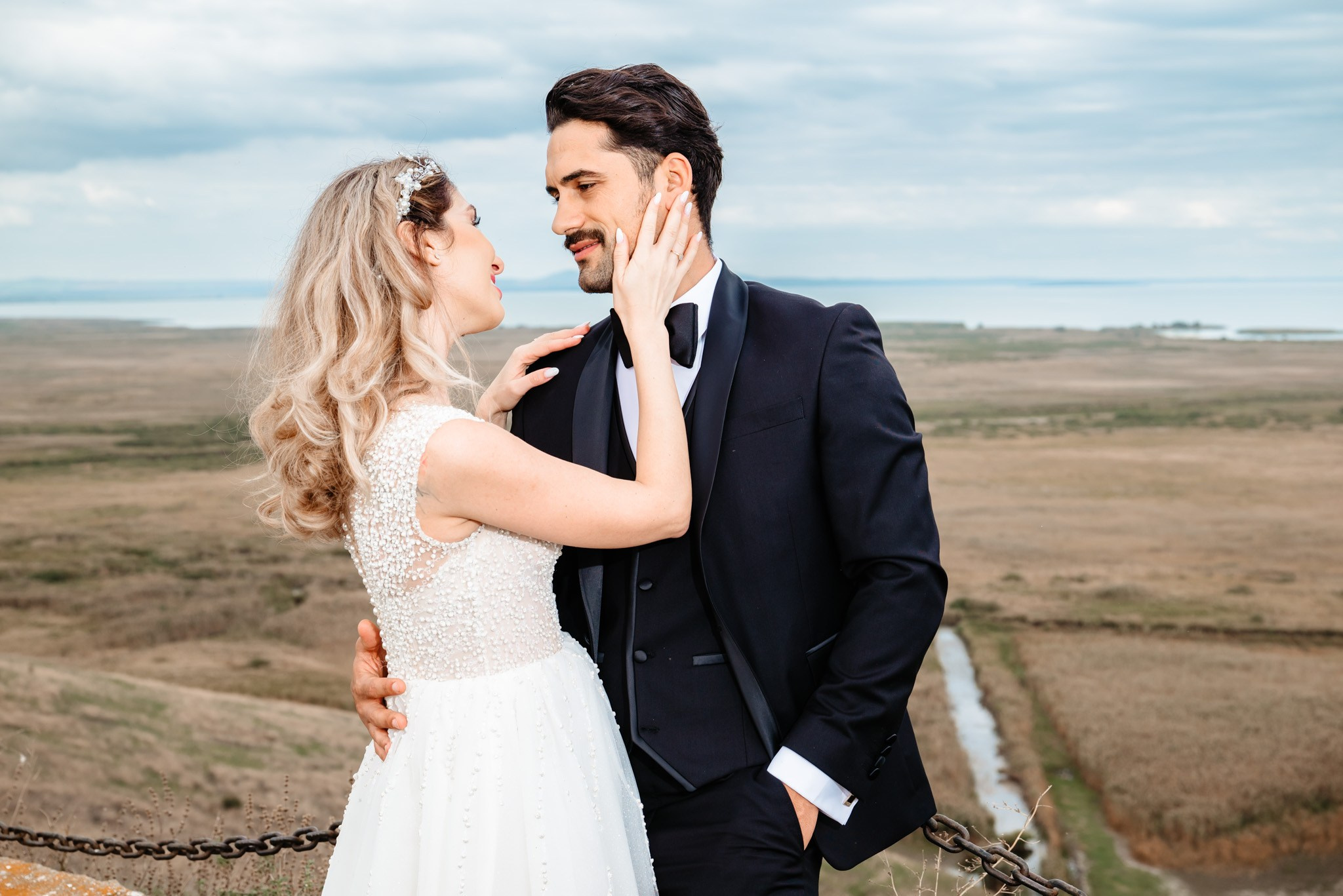 Alexandra & Robert. Www.besttalesstudio.com