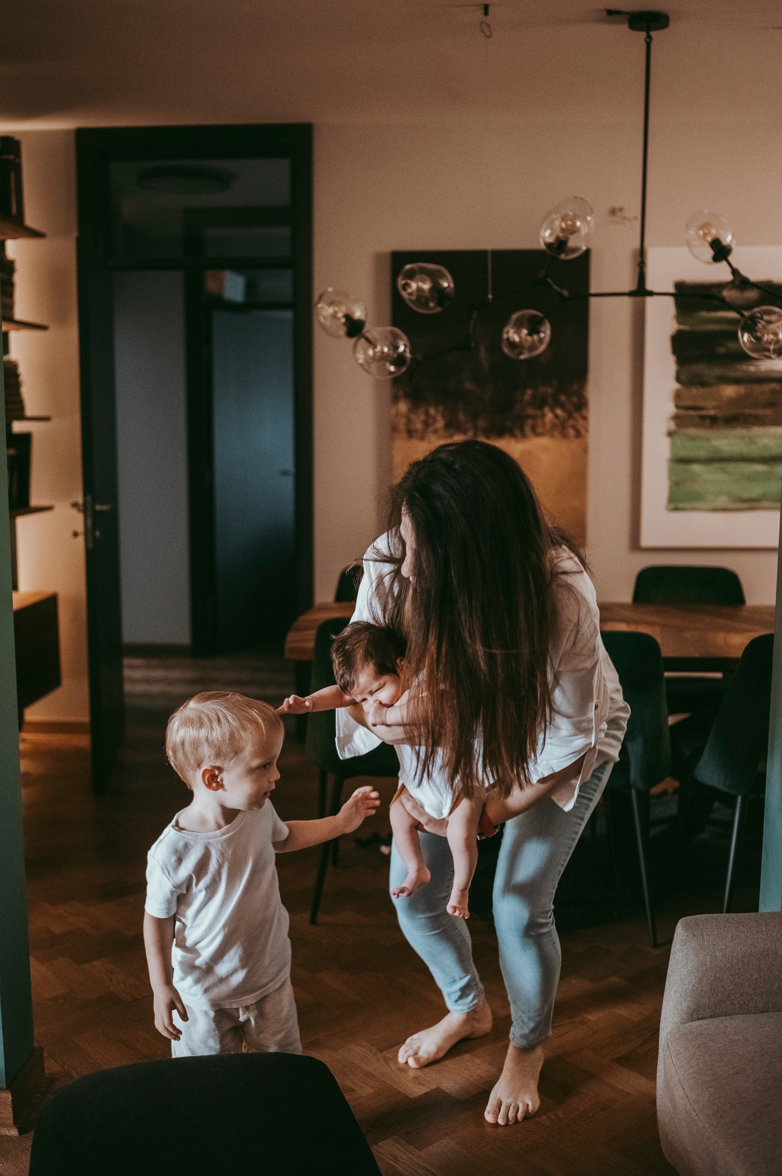 Sonja, Nikola, Lazar i Luka / porodicno fotografisanje kod kuce. Deciji i porodicni fotograf u Beogradu Oksana Skendzic