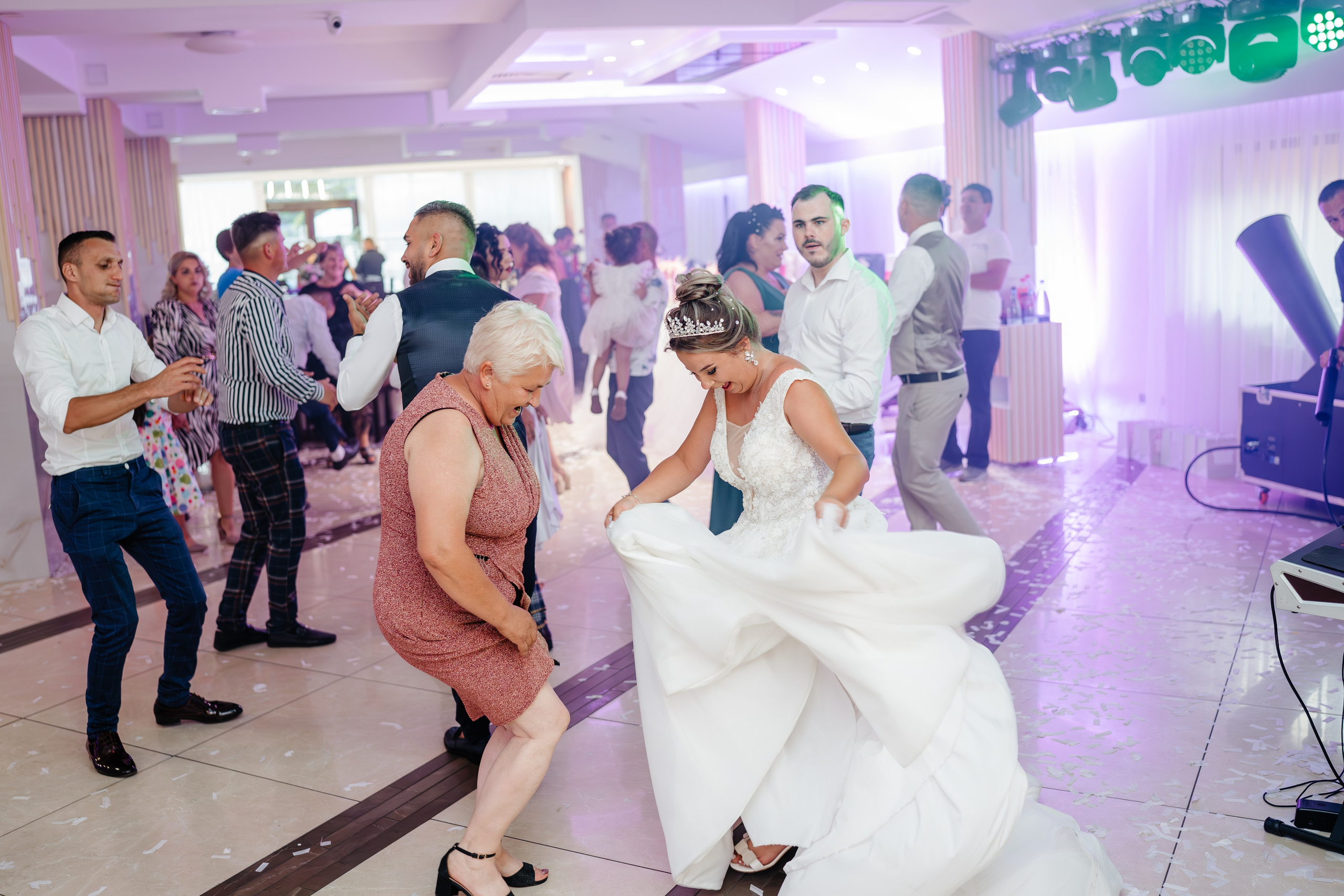 Roberta&Claudiu. Avram Madalina Photography