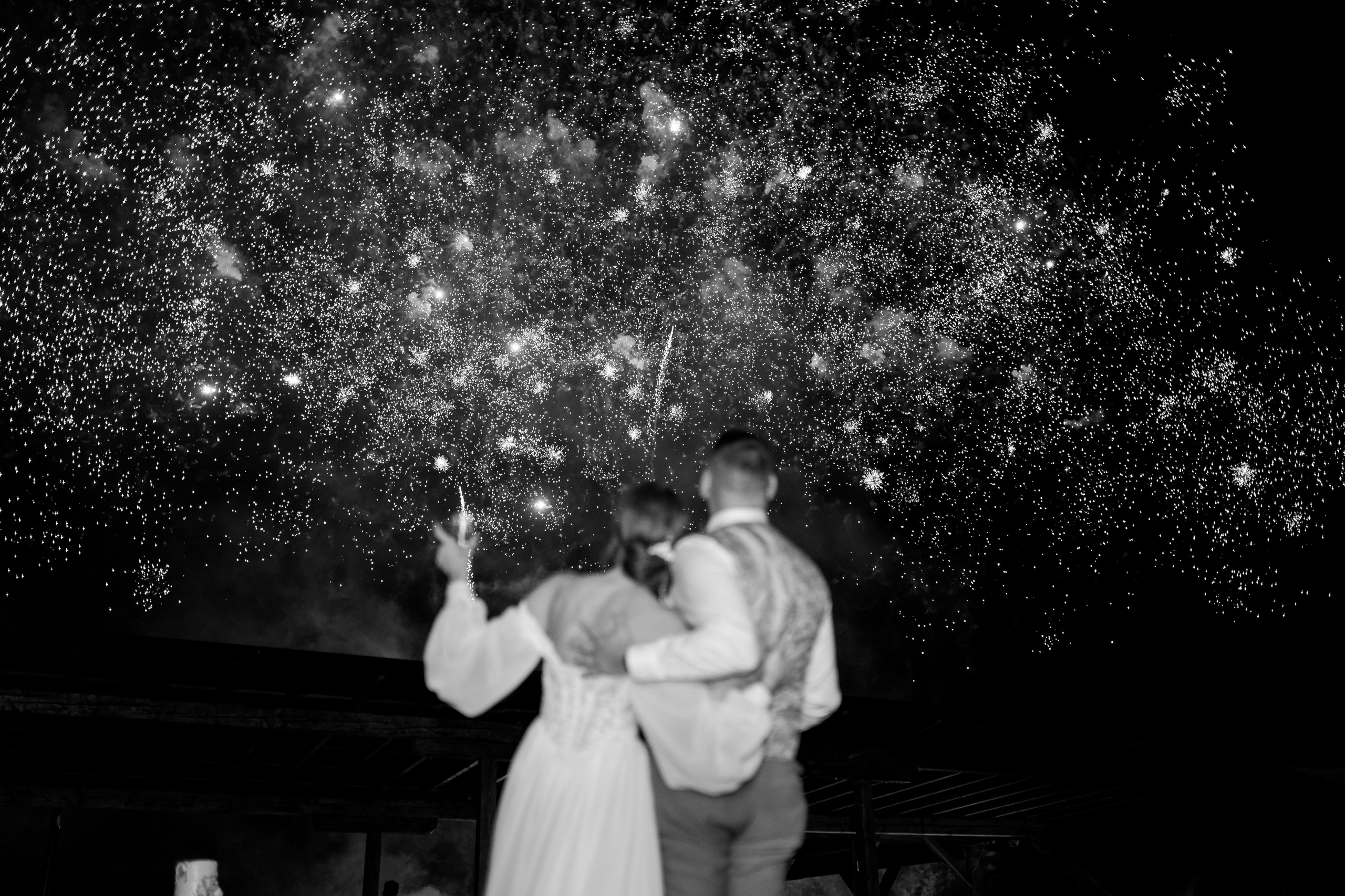 M&D|Between City Lights and Hidden Oasis. Black Sheep Produkcija| Wedding Photography and Wedding Films, based in Kragujevac, Europe / Fotograf i videograf, Kragujevac, Srbija