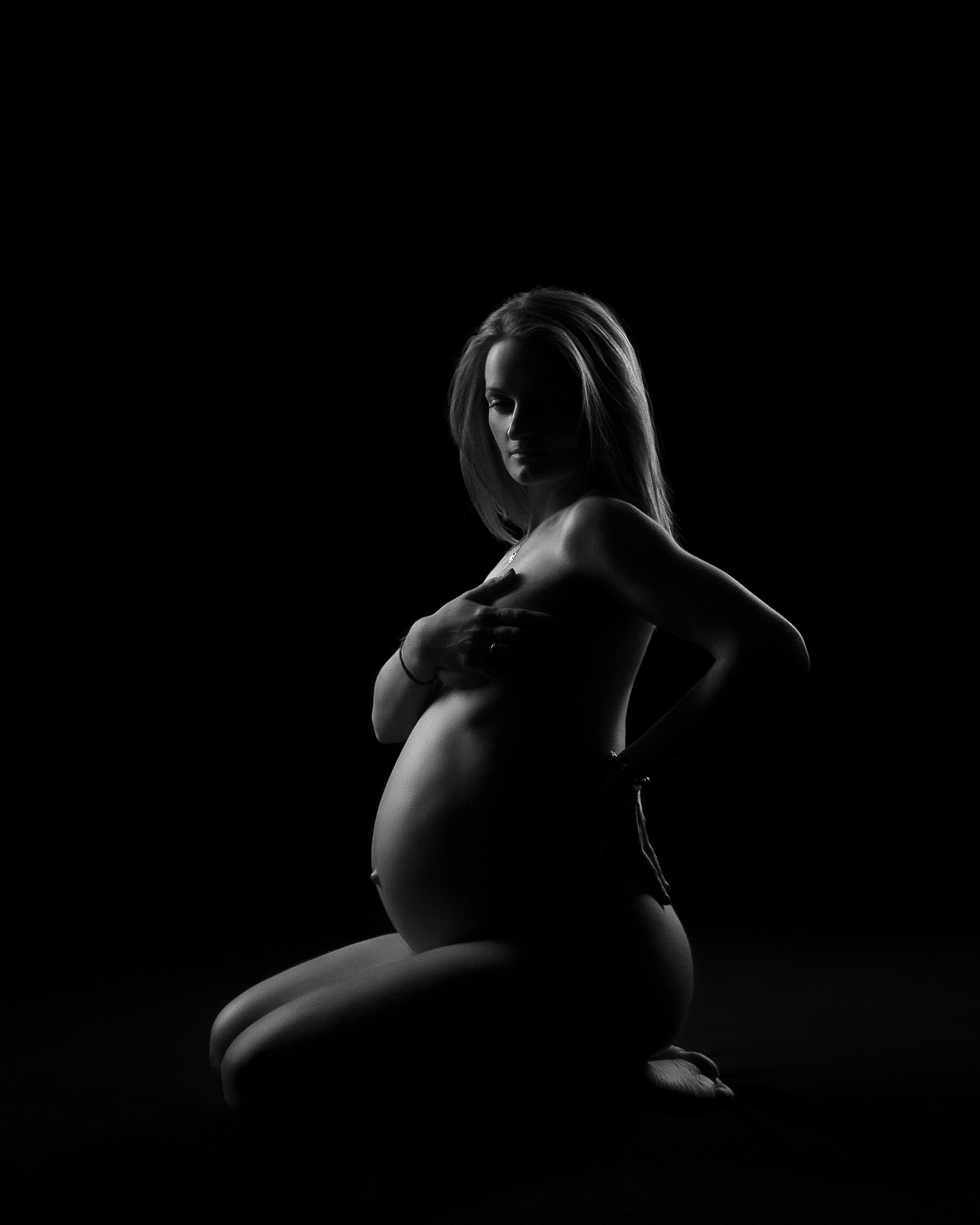 Babybauchfotos mit Maria | Fotografin Gulnara Minich. Fotograf Gifhorn Gulnara Minich Niedersachsen