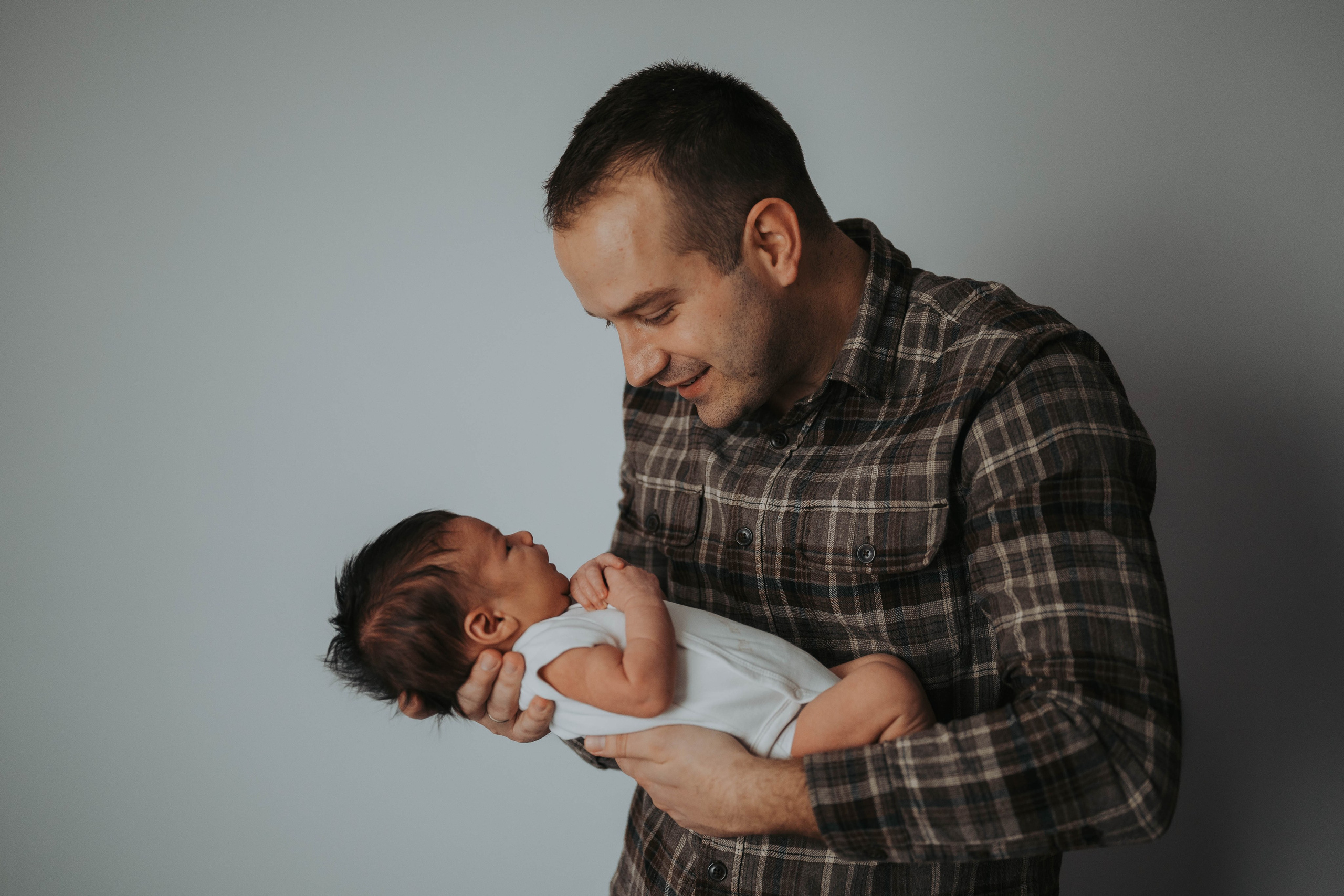 FOTOGRAFISANJE BEBA KOD KUĆE. Dečiji i porodični fotograf