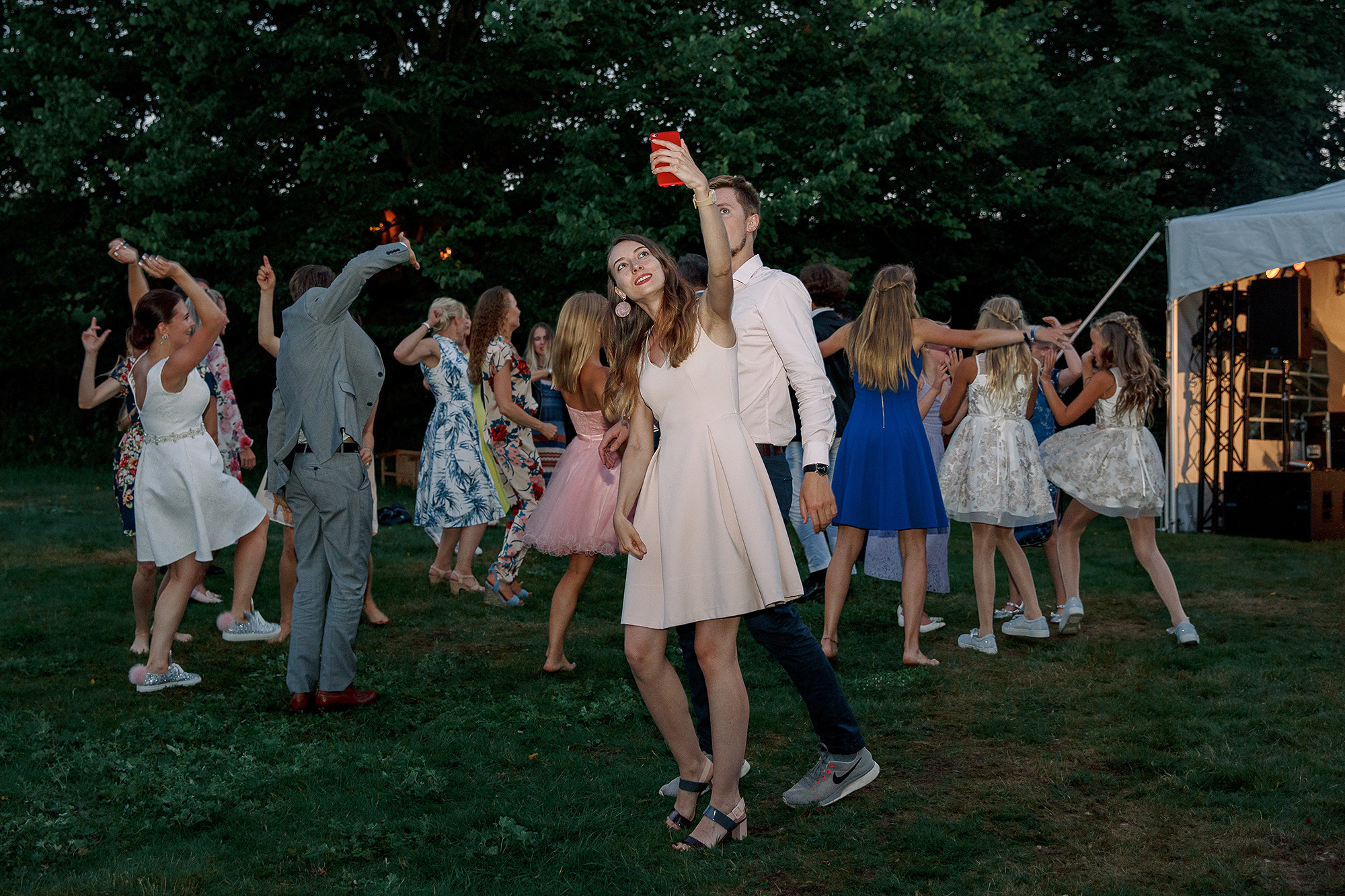 I&I, dokumentaarinen hääkuvaus Clarion hotel Helsinki, Särkänlinna