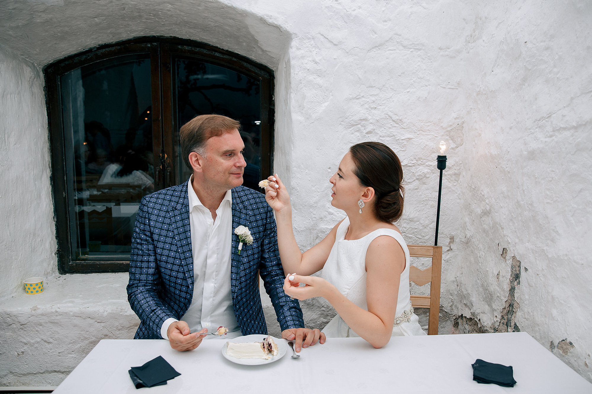 I&I, dokumentaarinen hääkuvaus Clarion hotel Helsinki, Särkänlinna