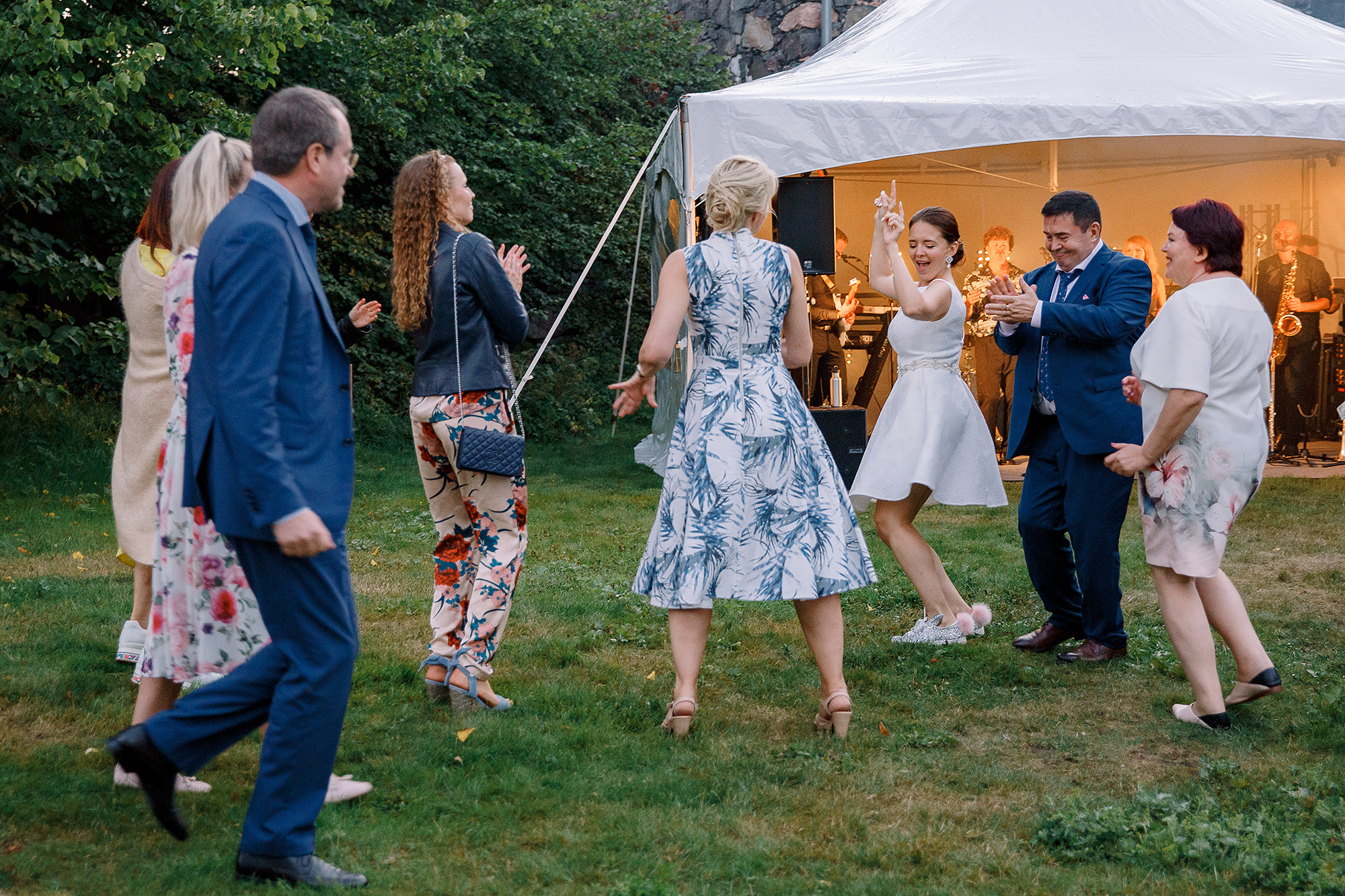 I&I, dokumentaarinen hääkuvaus Clarion hotel Helsinki, Särkänlinna