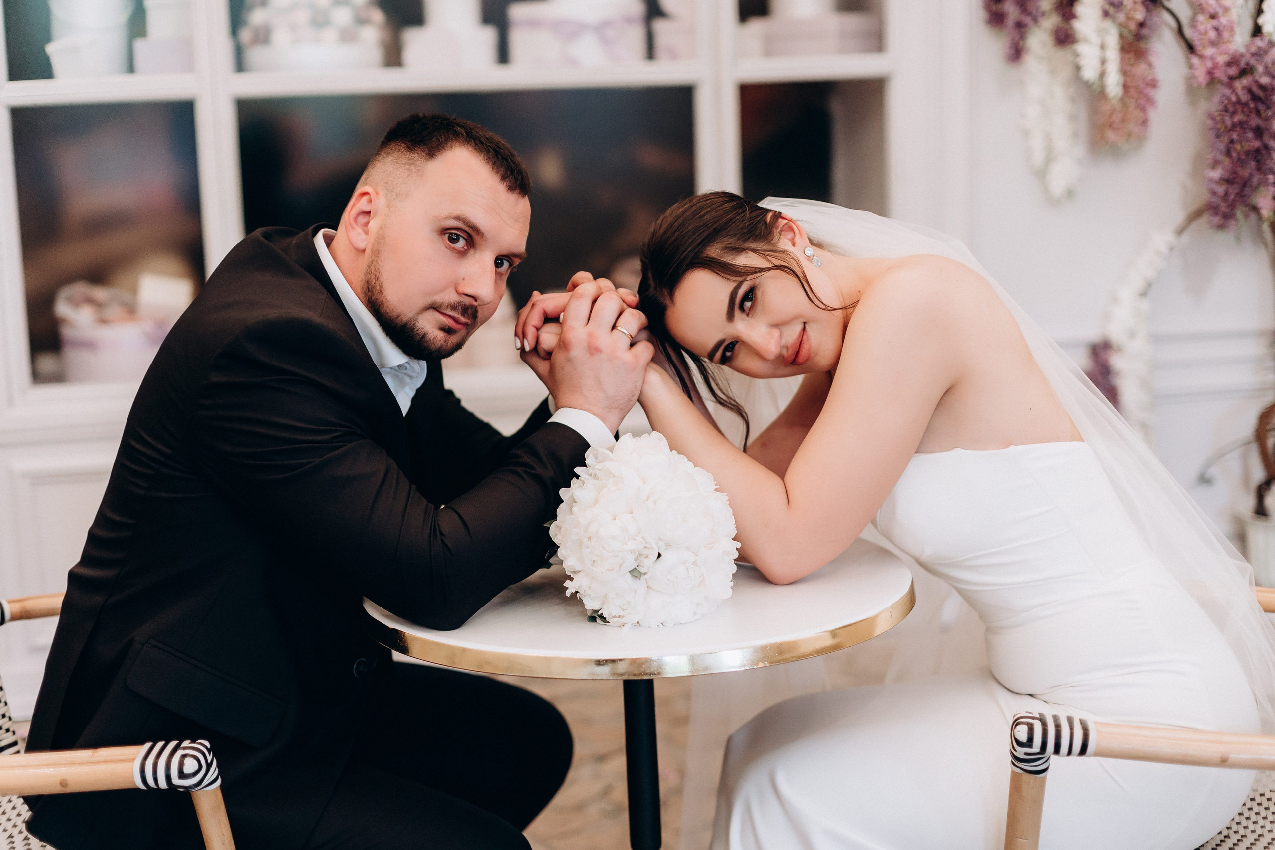 White Wedding. Wedding and Family Photograph