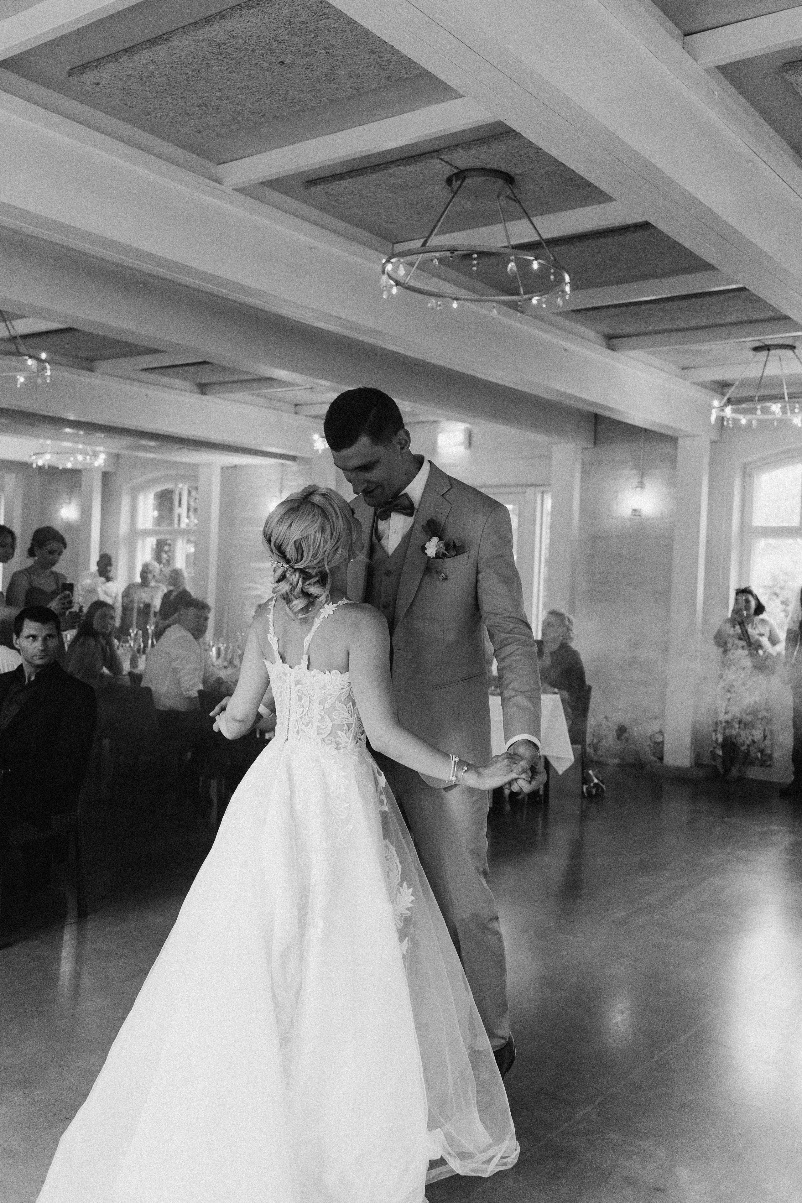 Wedding. Wedding and portrait photographer in Helsinki Vickan O