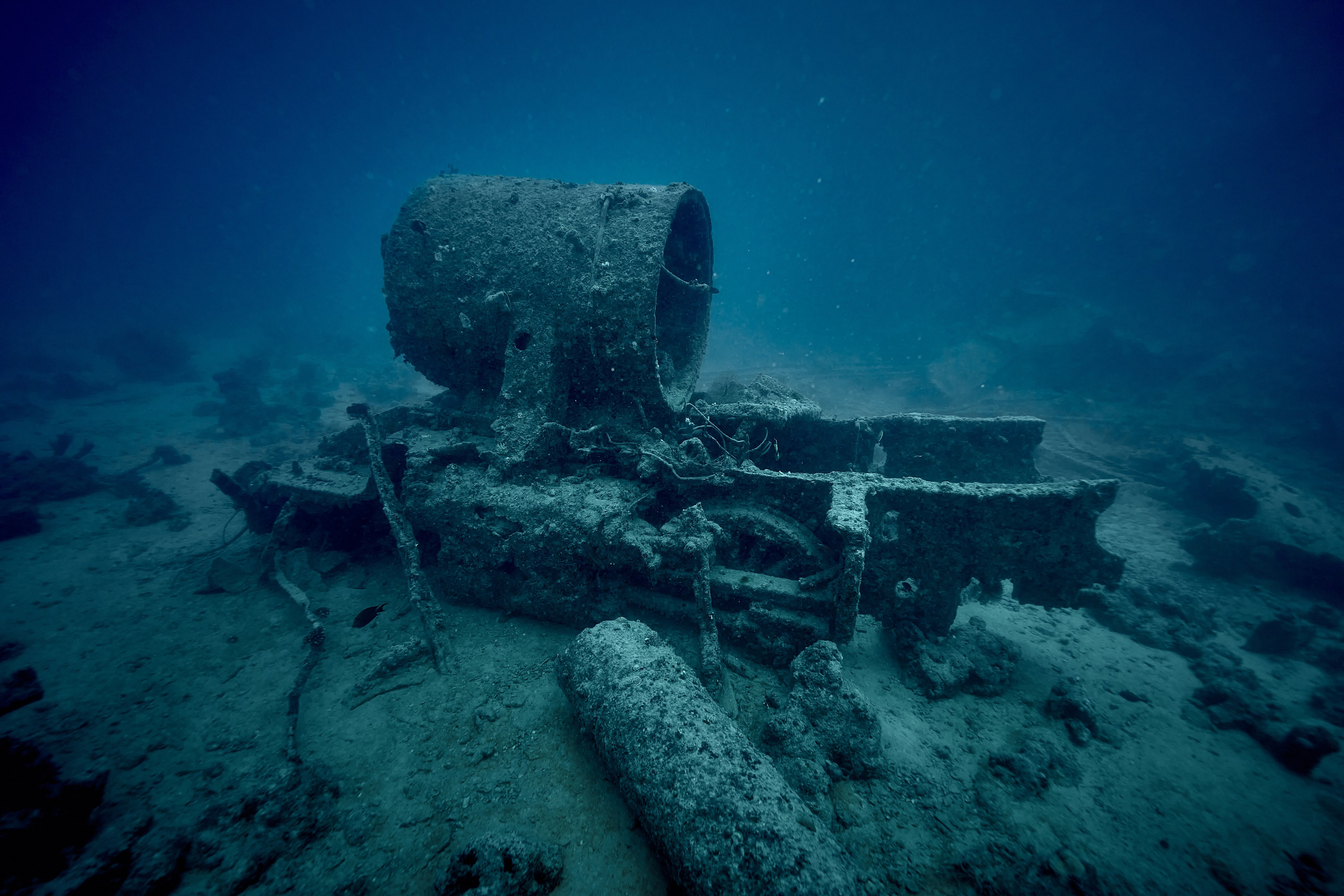 Fotograf podwodny Andriej Szypiłow - zdjęcia tajemniczego SS Thistlegorm. Underwater photographer Andriej Szypilow - photos of the mysterious SS Thistlegorm.