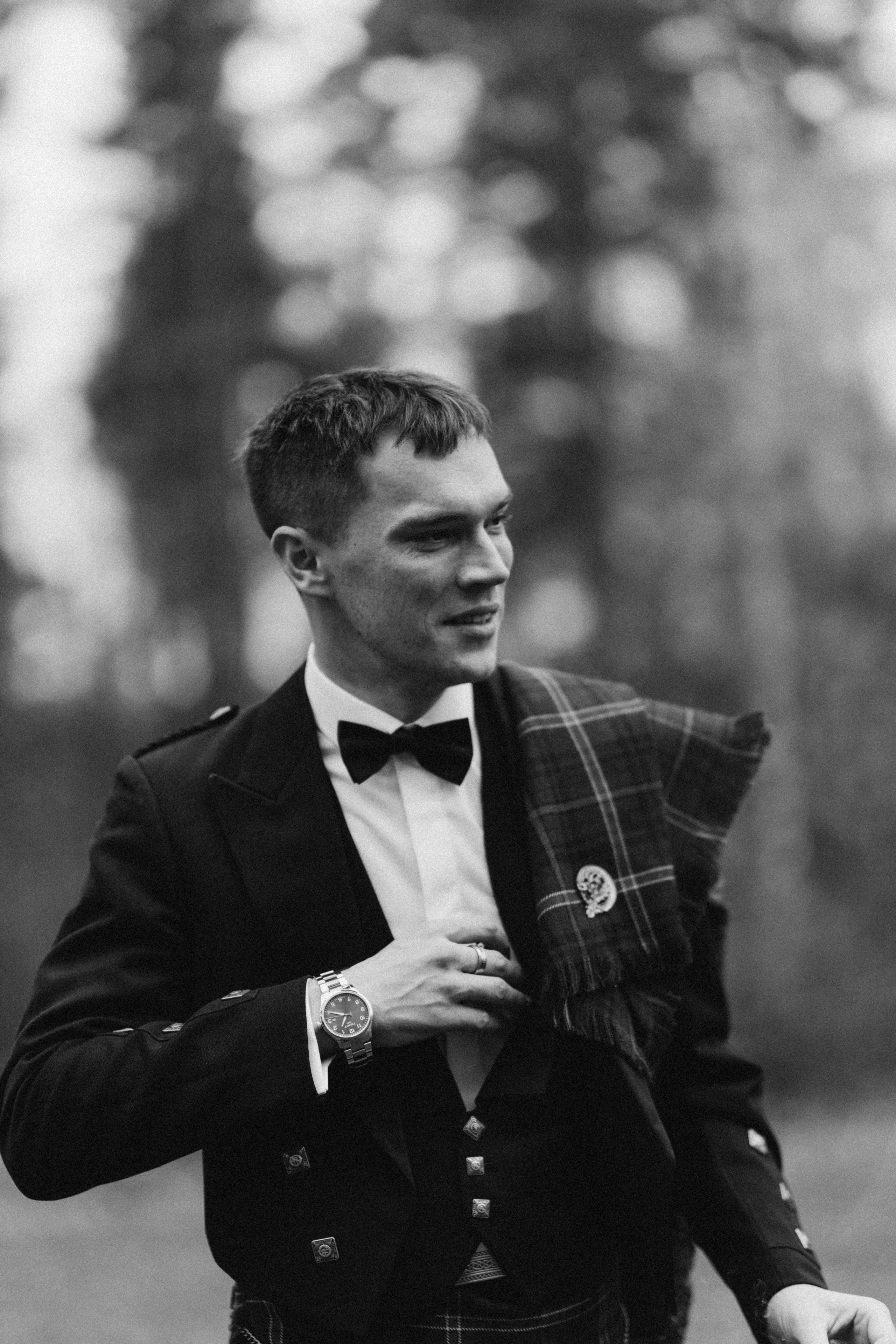 Venla & Kerr. Wedding and portrait photographer in Helsinki Vickan O