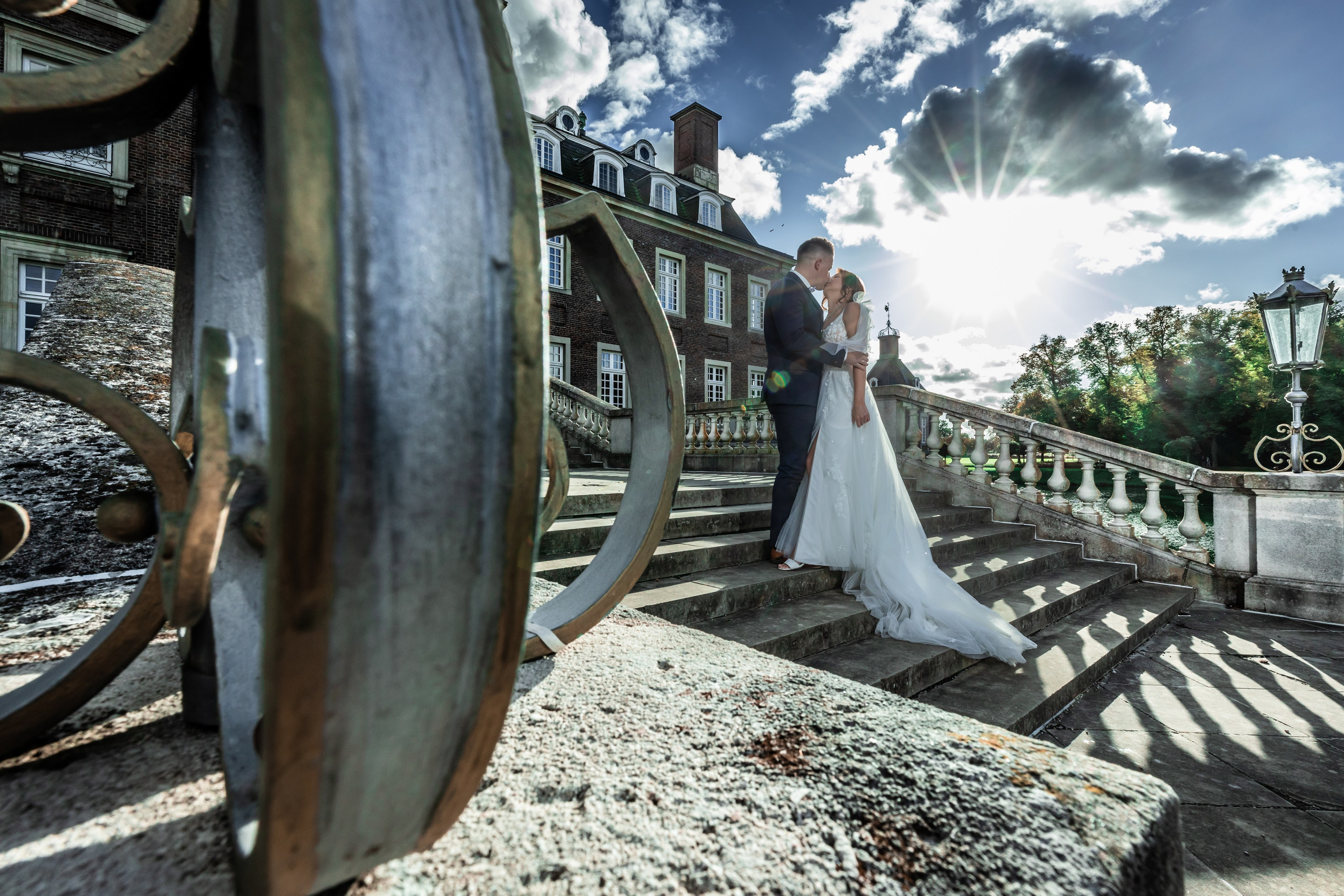 Hochzeitsfotograf Deutschland – Emotionale Fotos. Fotograf Sergej Nevelskij in Dortmund — Emotionale Hochzeitsfilme, Immobilienaufnahmen & individuelle Fotobücher