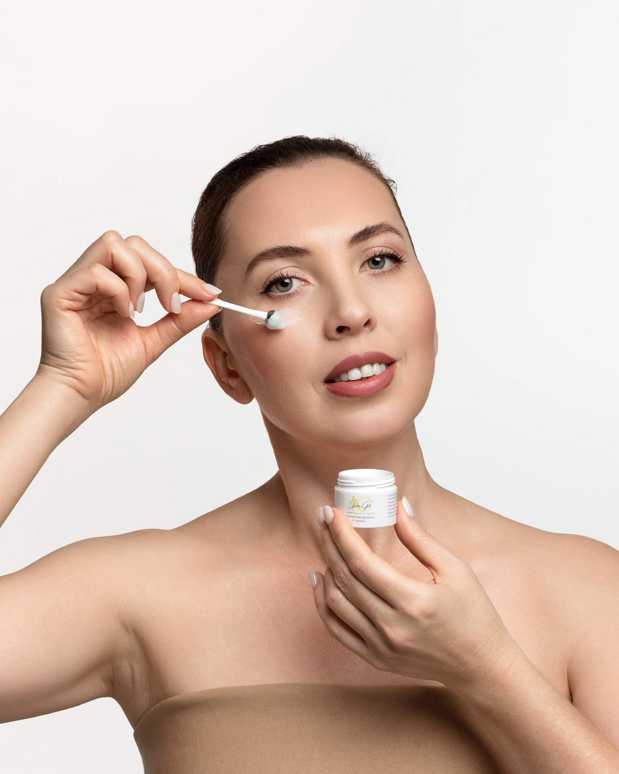 CREMAS, COSMETICA. Fotografía de Embarazo, Familia e Infantil en Almería Elena Espig