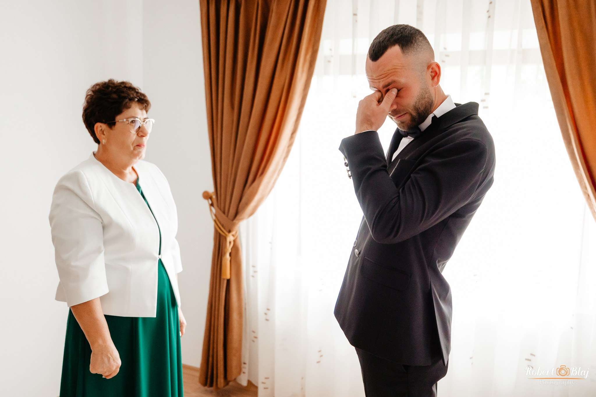 Alexandra & Vasy. Robert Blaj - Fotograf Nuntă Iași