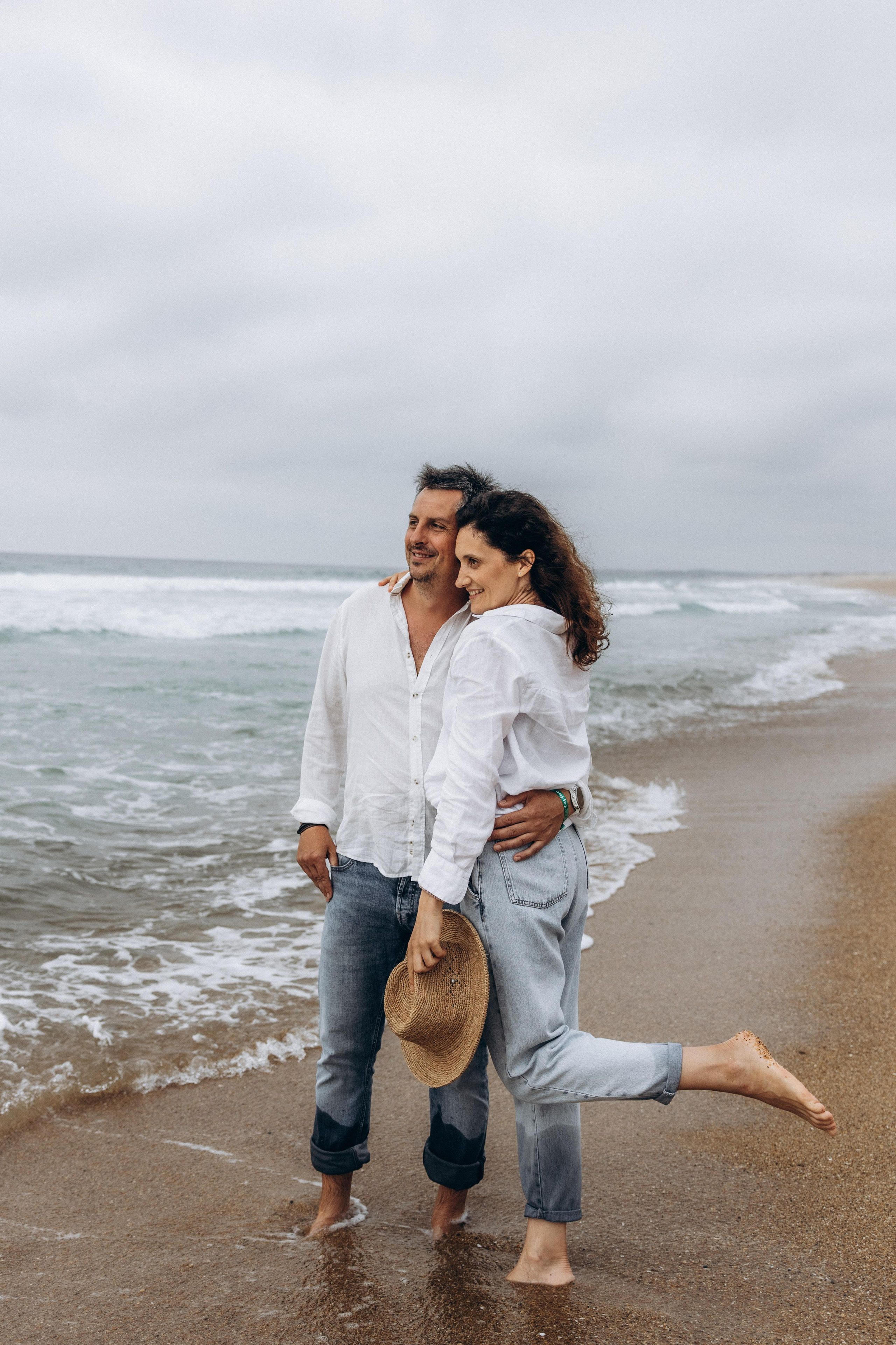Ocean love story. La Grande Plage de Biarritz/EN. Eugenie Smirnova — wedding, corporate and lifestyle photographer in Toulouse and Southwest France
